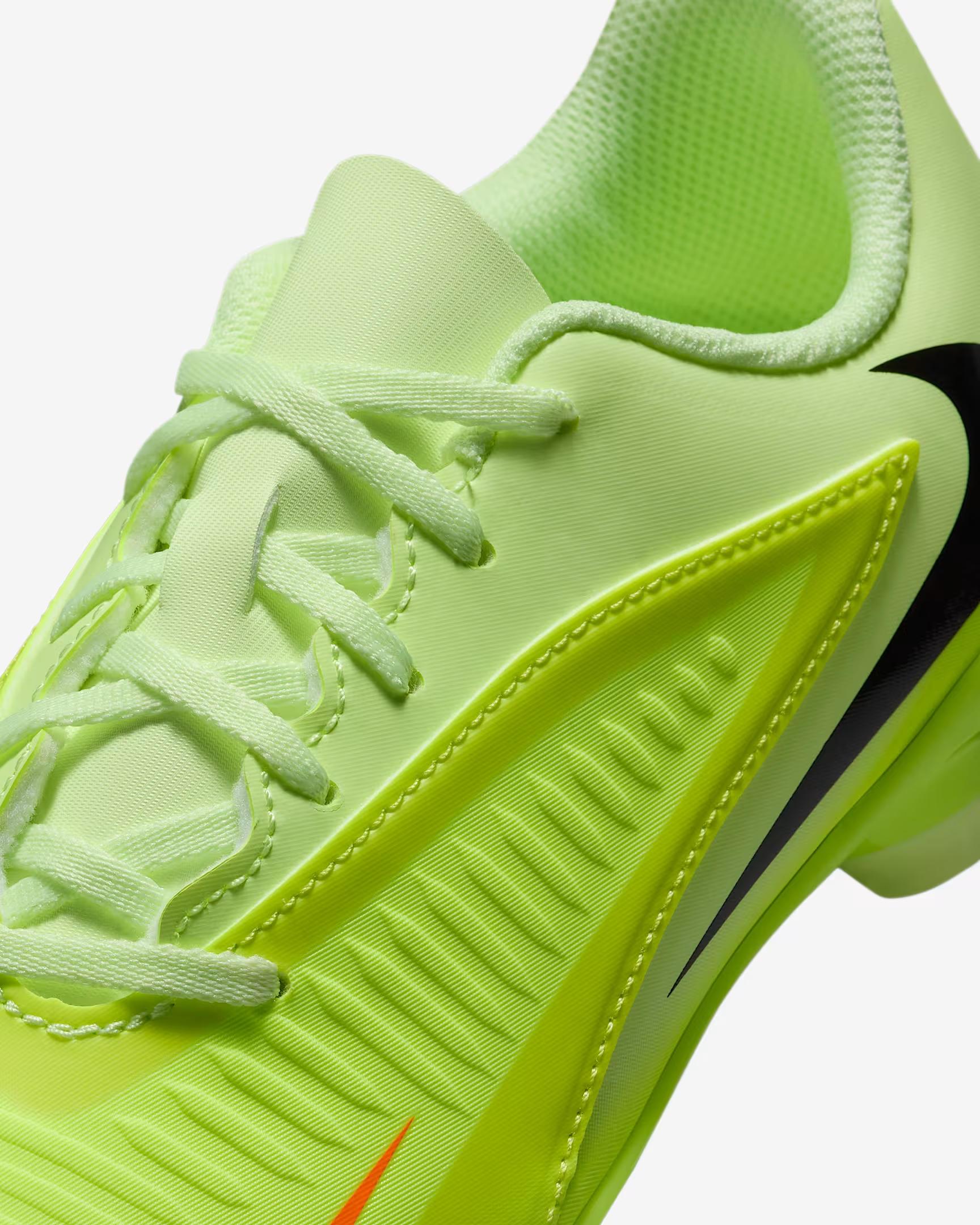 Nike Jr. Phantom 6 Low Club FG/MG Krampon
