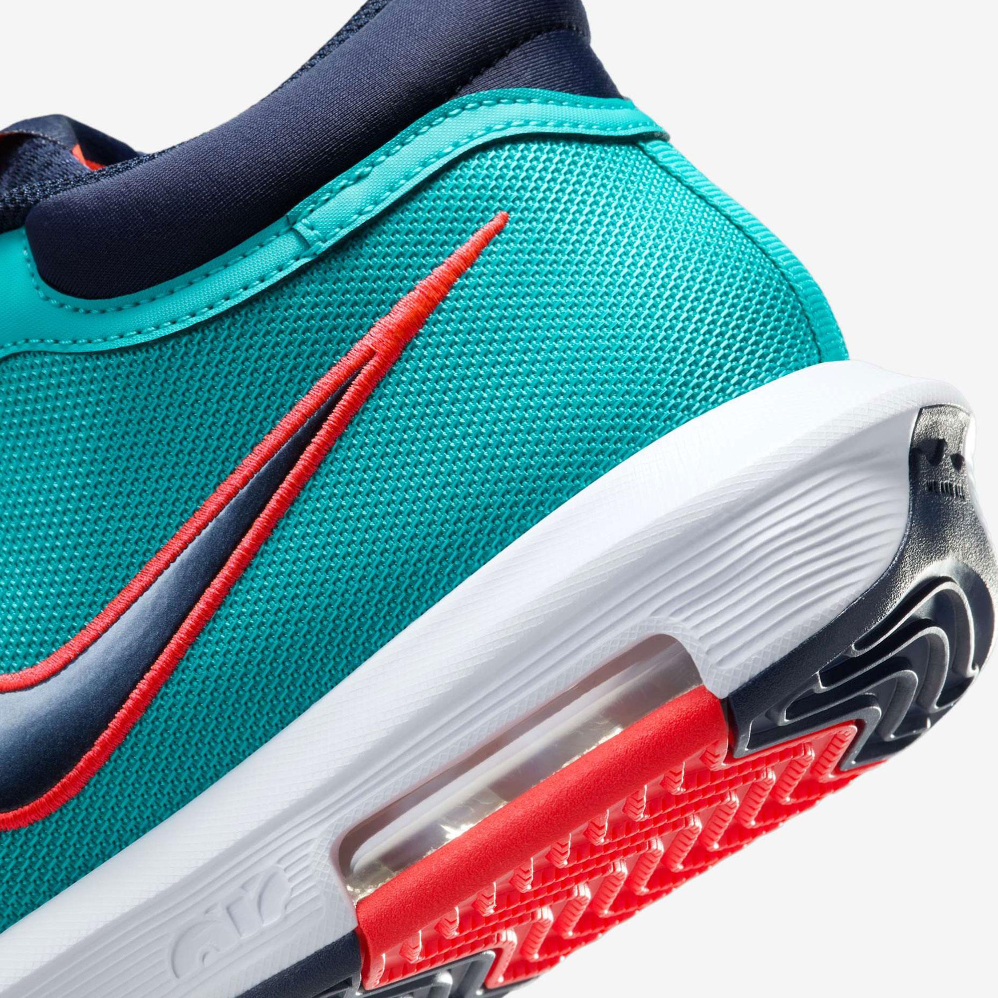 Nike LeBron Witness VIII Erkek Basketbol Ayakkabısı