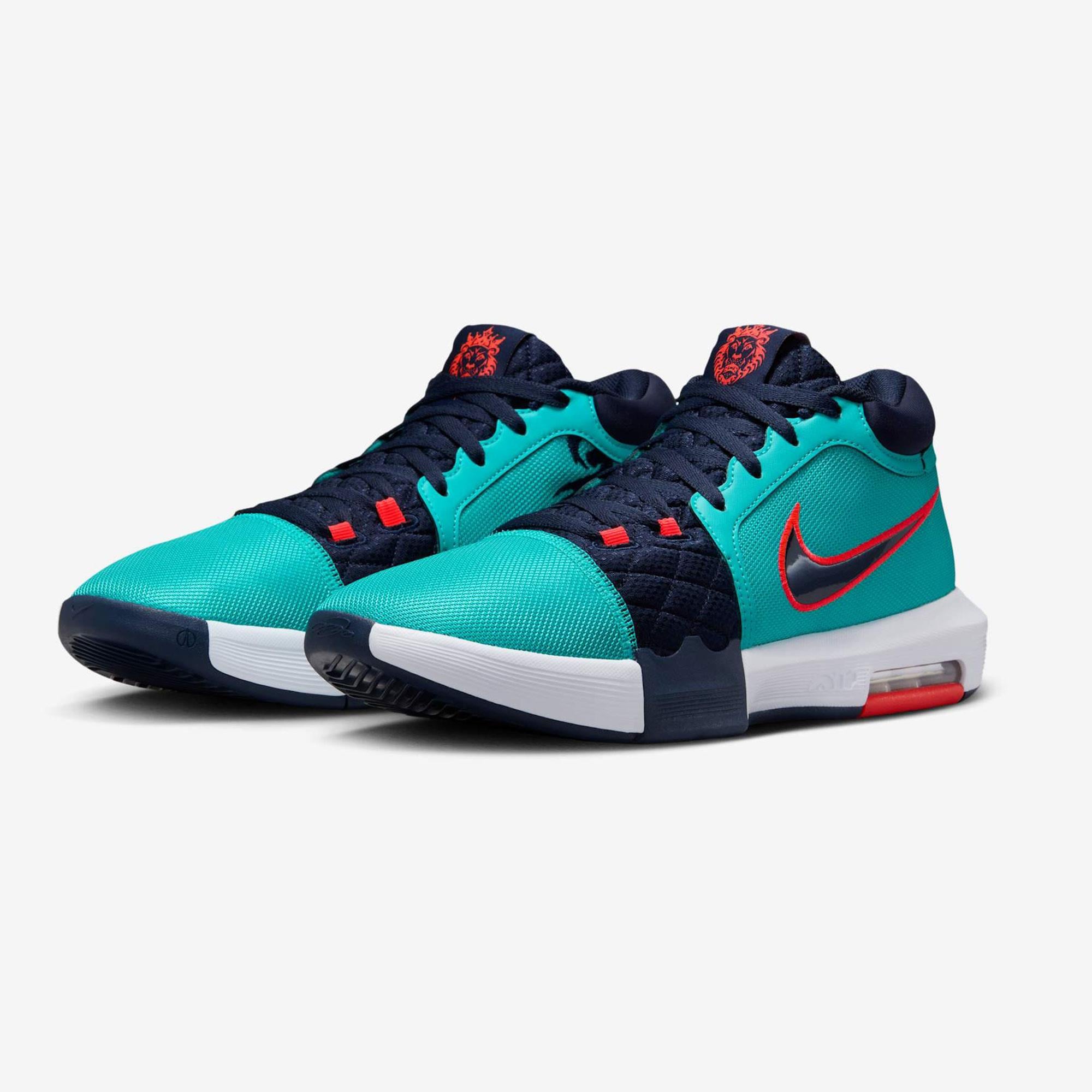 Nike LeBron Witness VIII Erkek Basketbol Ayakkabısı
