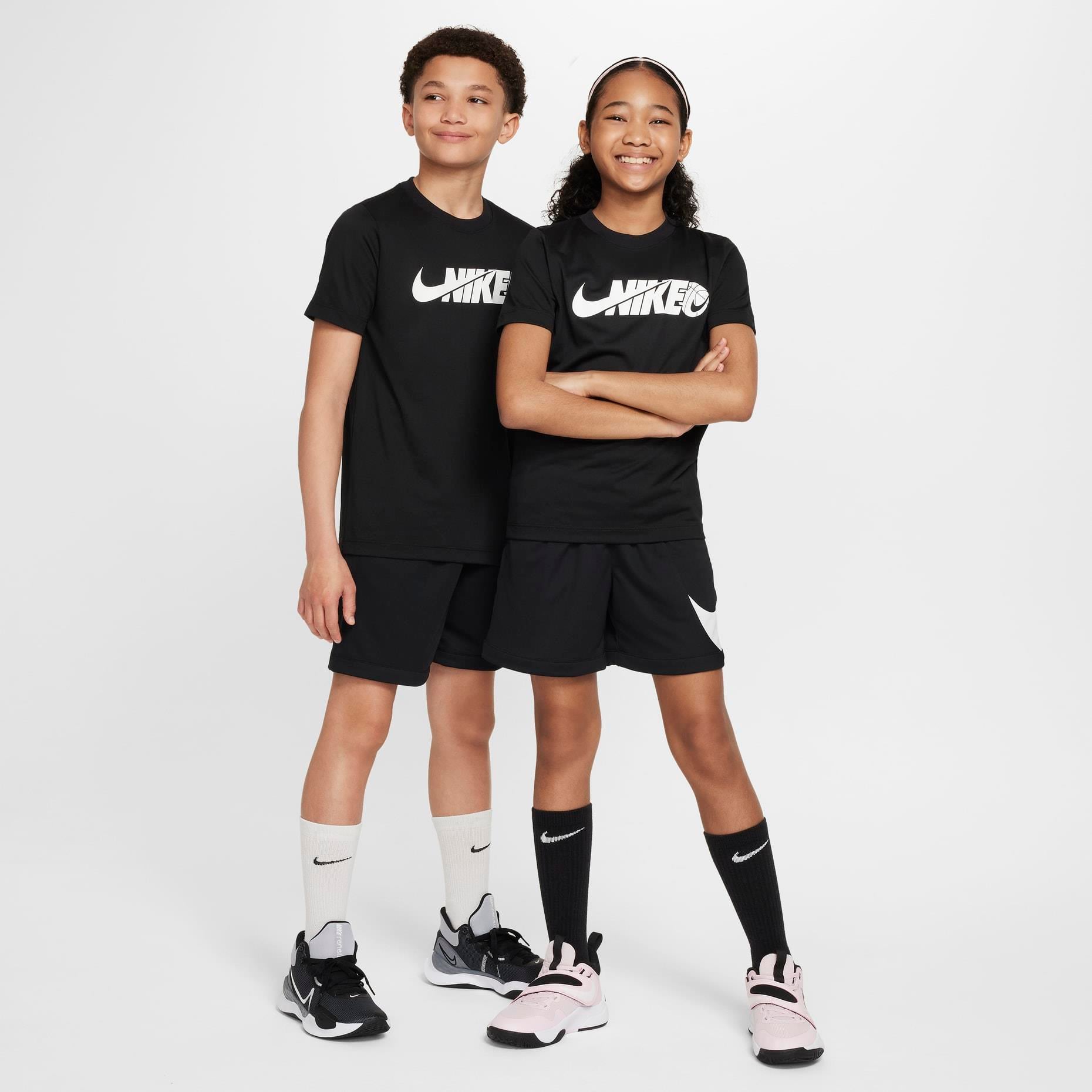 Nike Multi+ Dri-FIT Çocuk Şort