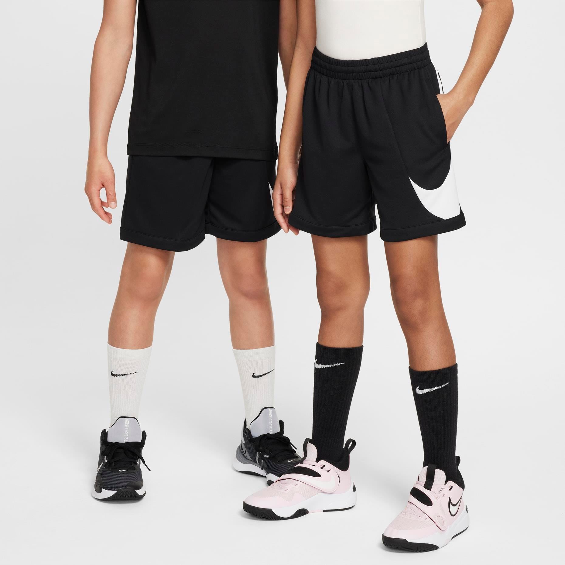 Nike Multi+ Dri-FIT Çocuk Şort