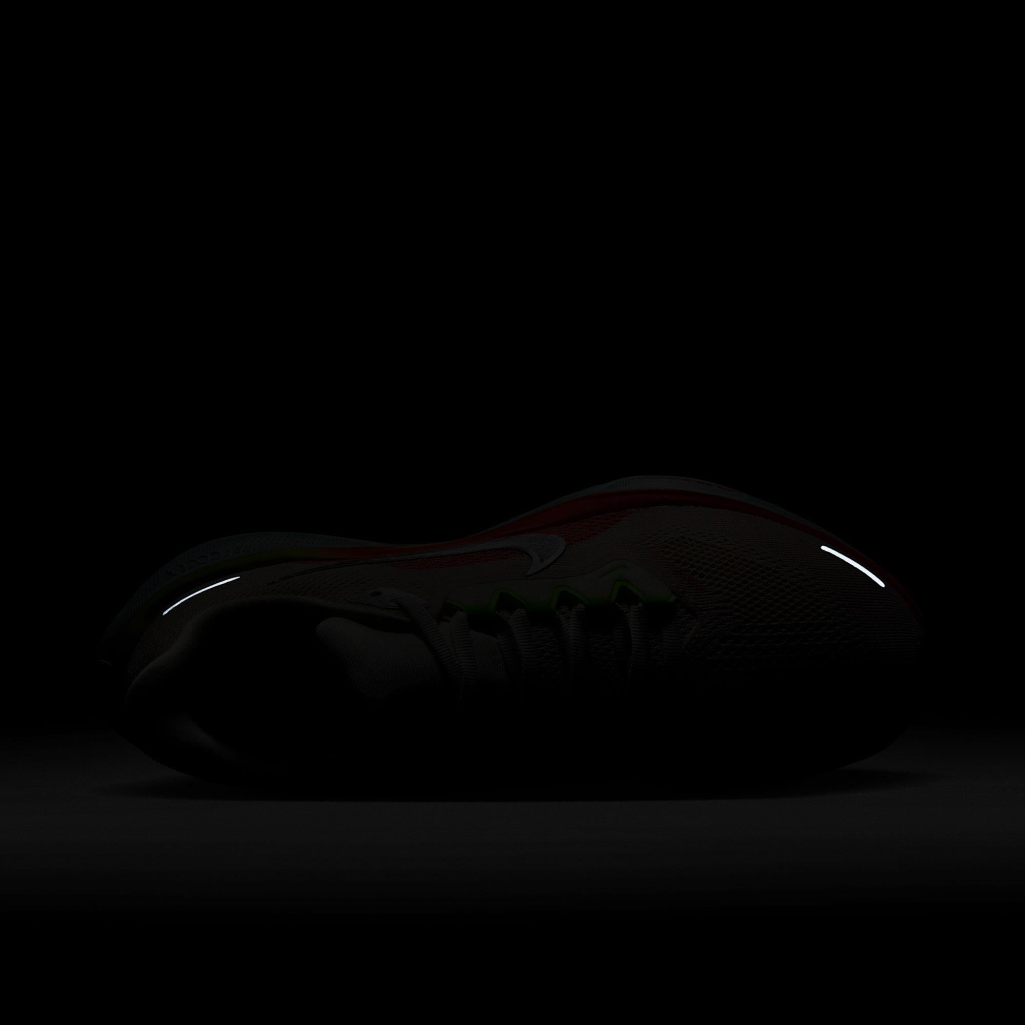 Nike Pegasus 41 Kadın Koşu Ayakkabısı