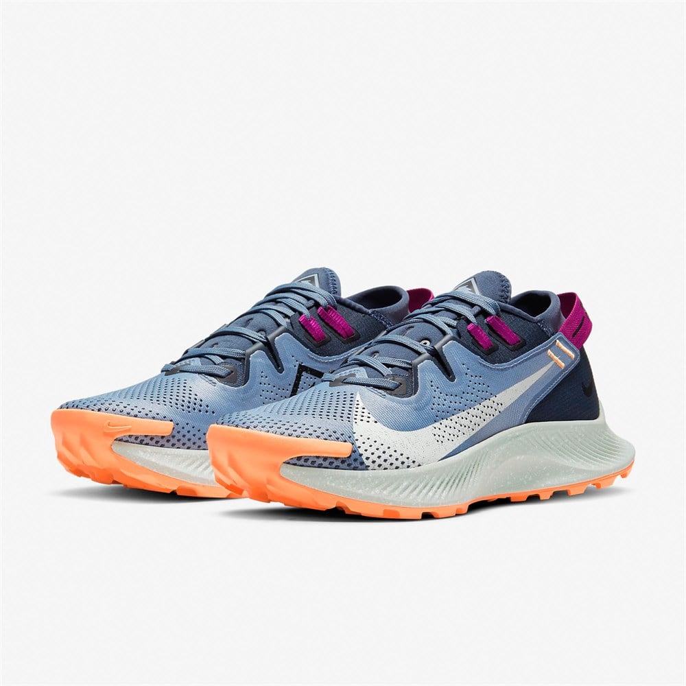 Nike Pegasus Trail 2 Kadın Koşu Ayakkabısı
