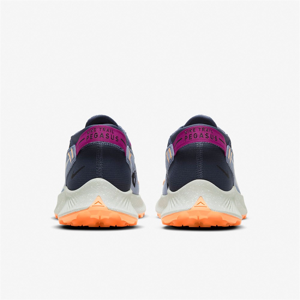 Nike Pegasus Trail 2 Kadın Koşu Ayakkabısı
