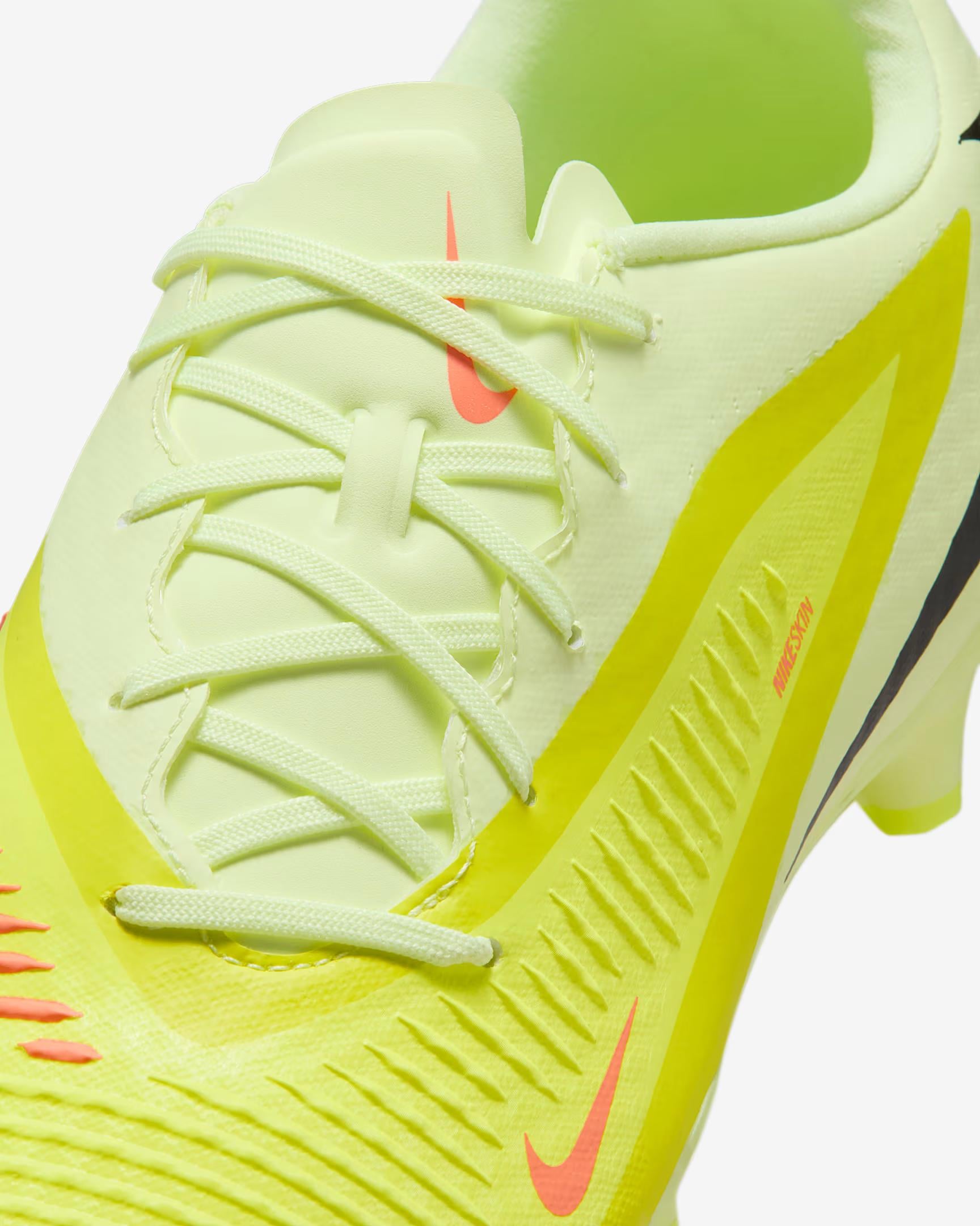 Nike Phantom 6 Low Academy FG/MG Erkek Krampon