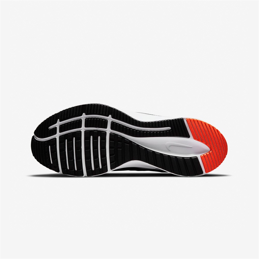 Nike Quest 4 Erkek Koşu Ayakkabısı