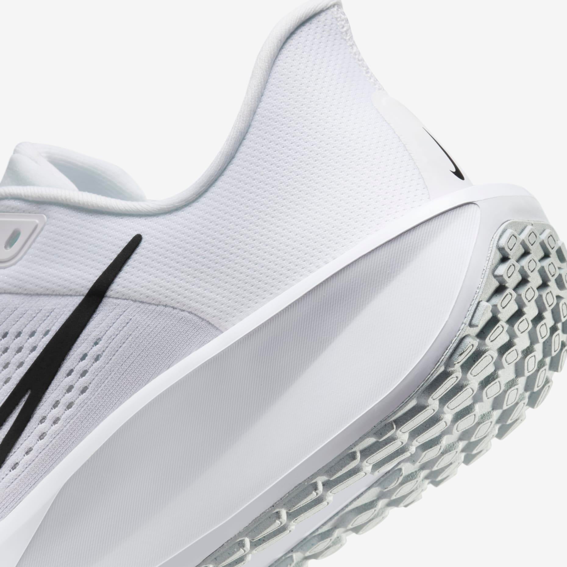 Nike Quest 6 Erkek Koşu Ayakkabısı