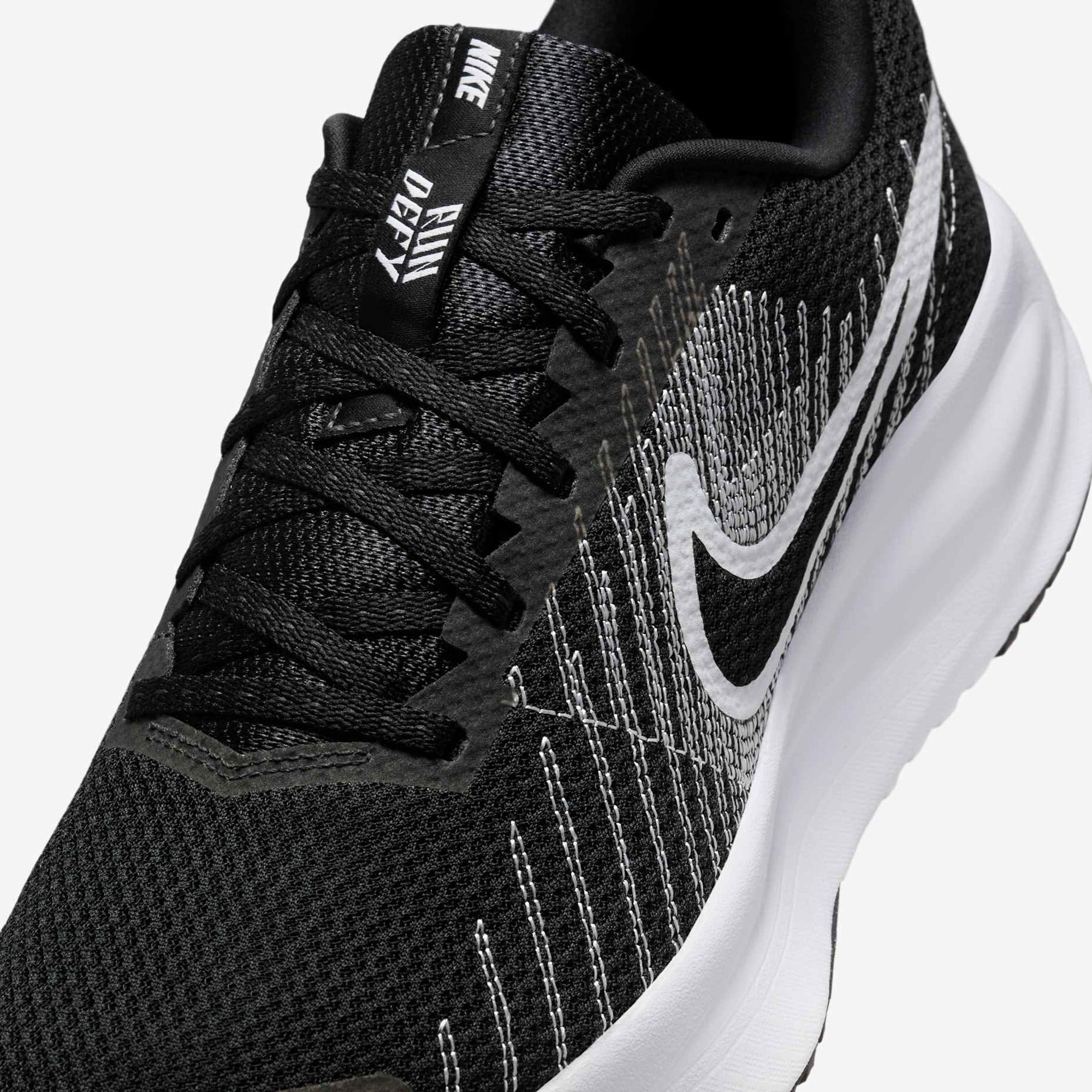 Nike Run Defy Erkek Koşu Ayakkabısı