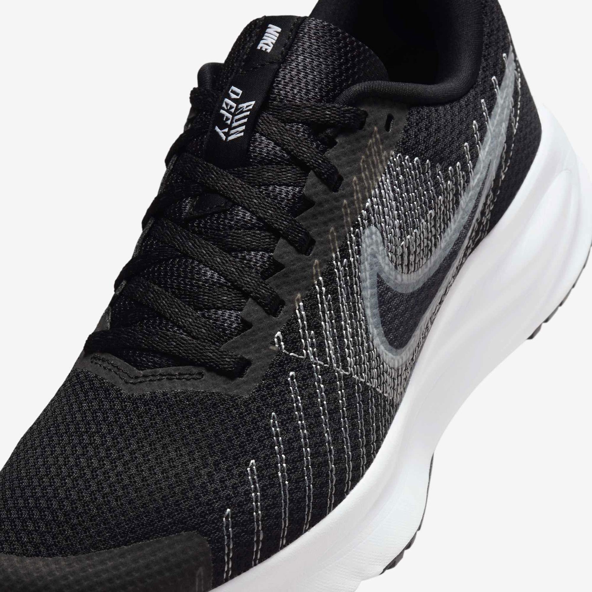 Nike Run Defy Kadın Günlük Spor Ayakkabı