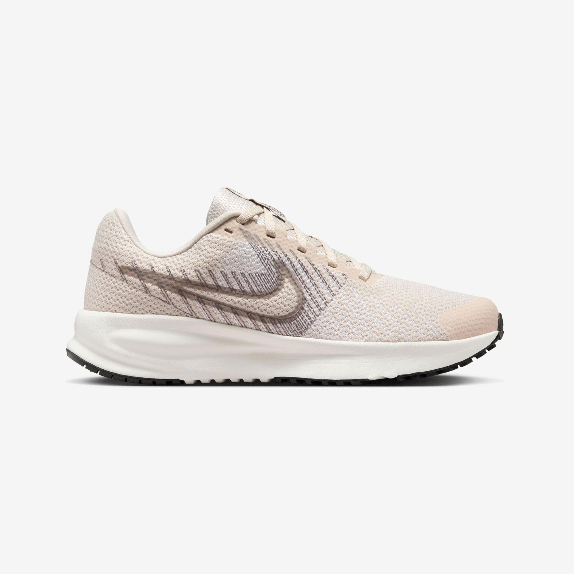 Nike Run Defy Kadın Koşu Ayakkabısı - Görsel 2