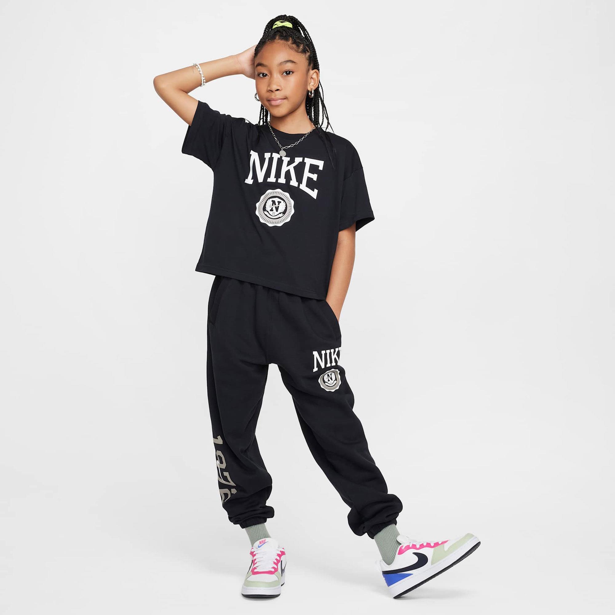 Nike Sportswear Çocuk Tişört