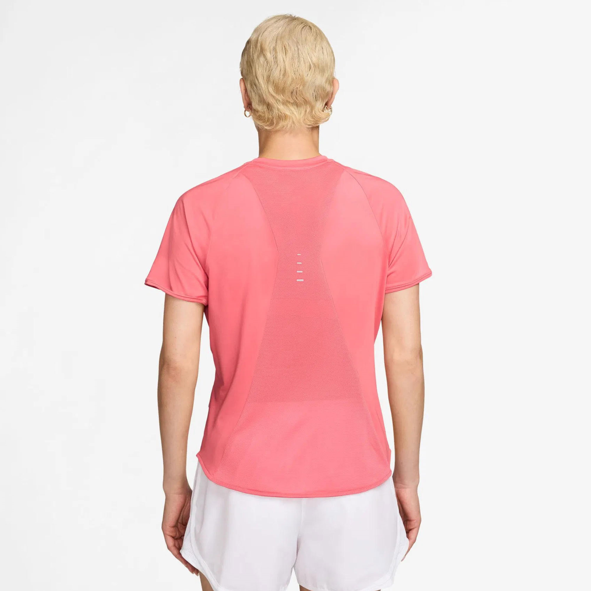 Nike Swift Dri-FIT Kadın Tişört
