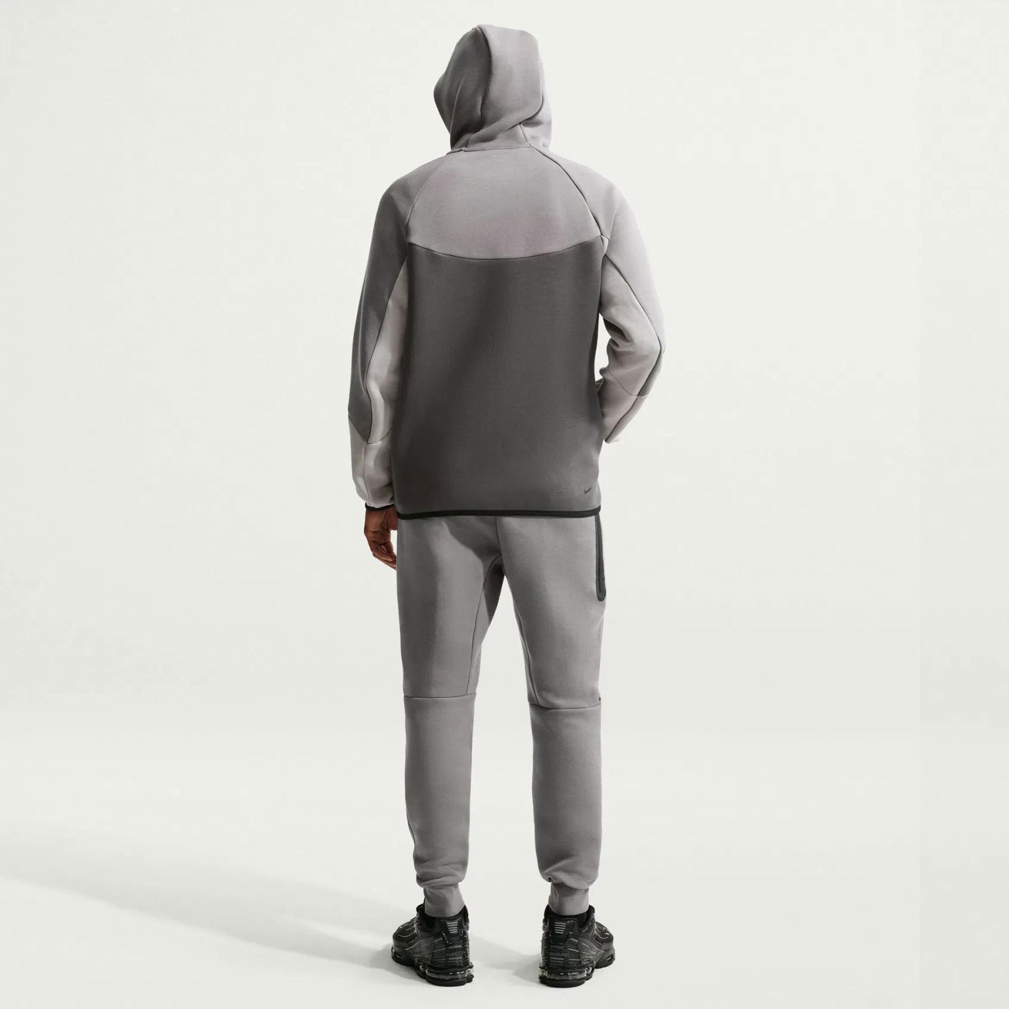 Nike Tech Fleece Windrunner Erkek Sweatshirt