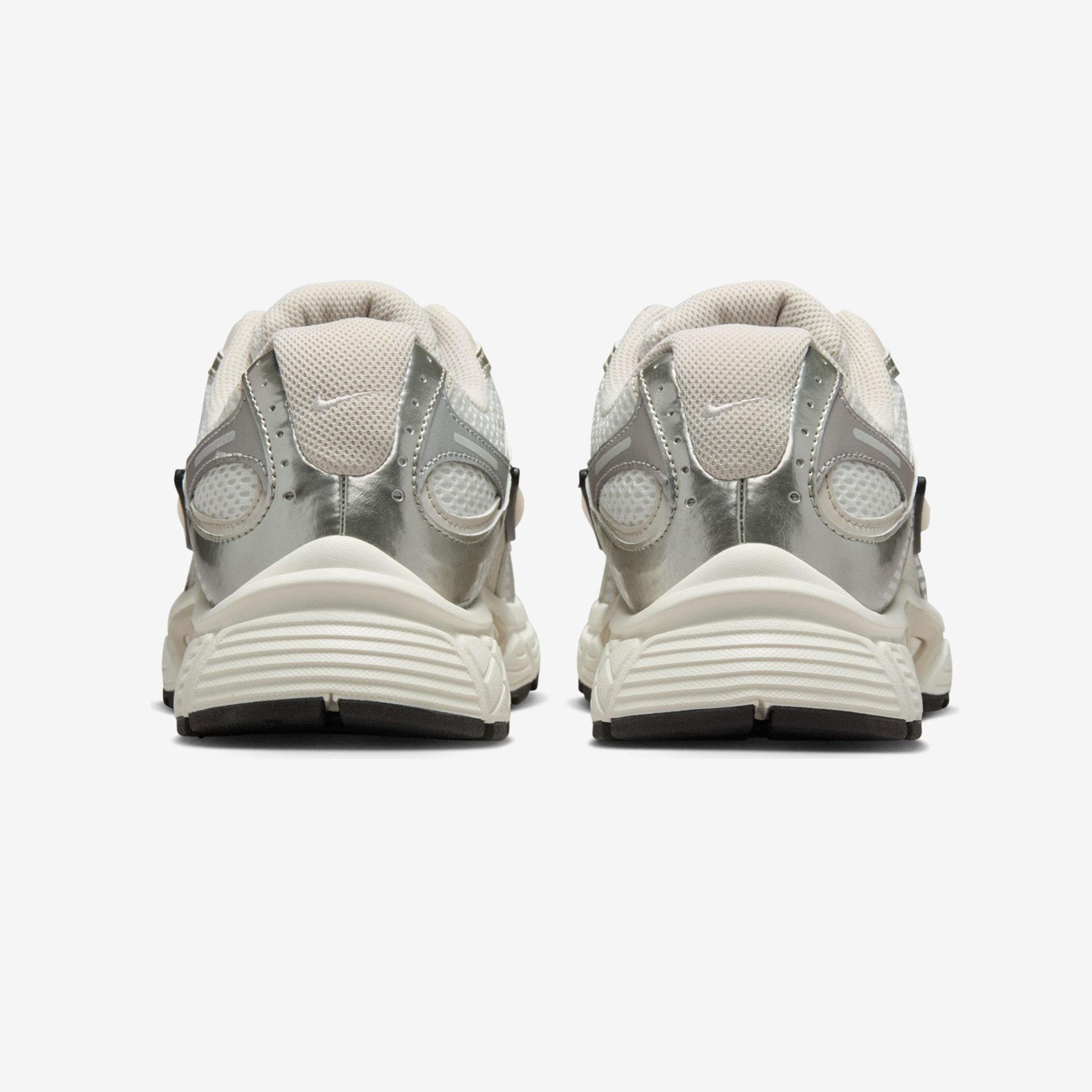 Nike V5 RNR Kadın Günlük Spor Ayakkabı - Görsel 5