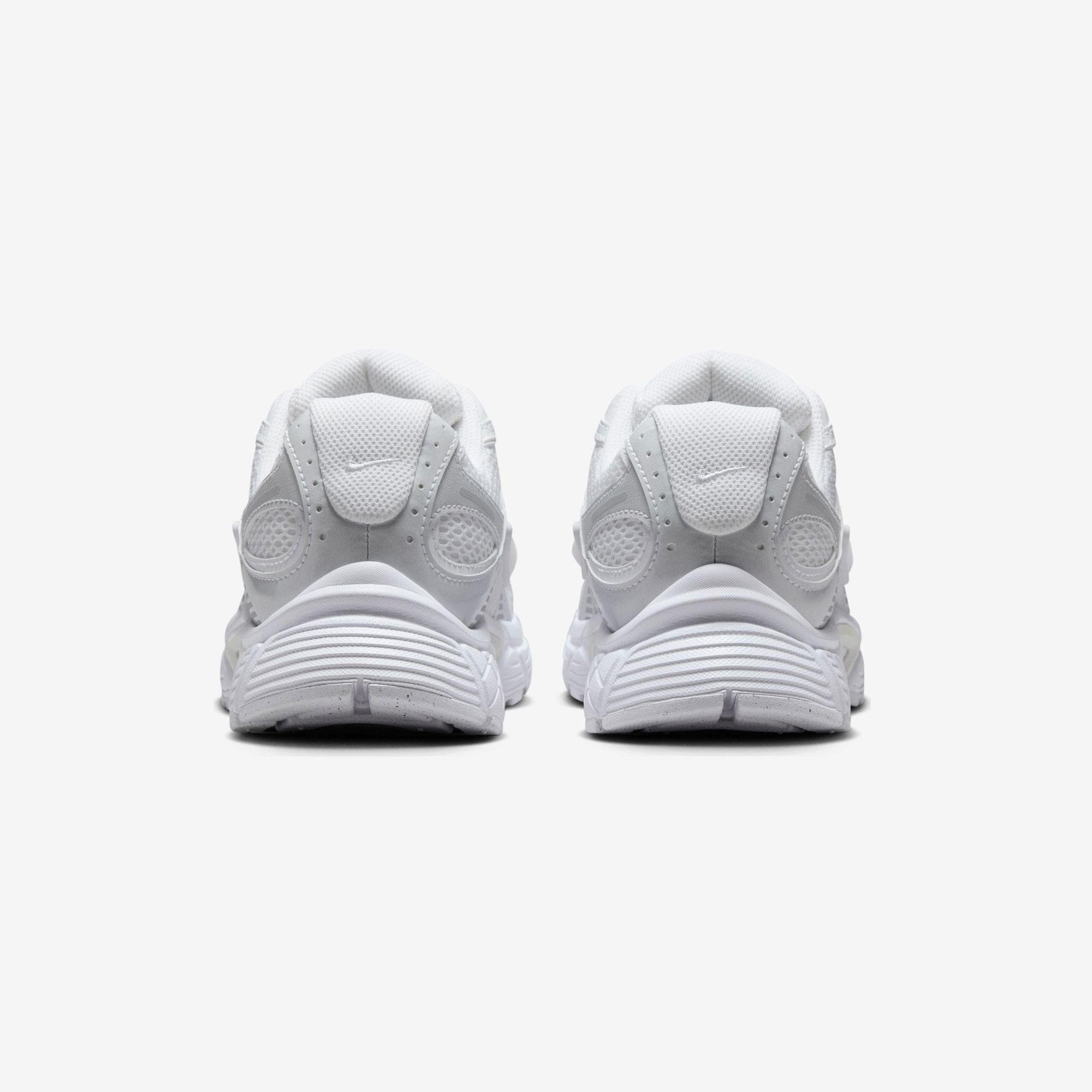 Nike V5 RNR Kadın Günlük Spor Ayakkabı - Görsel 5