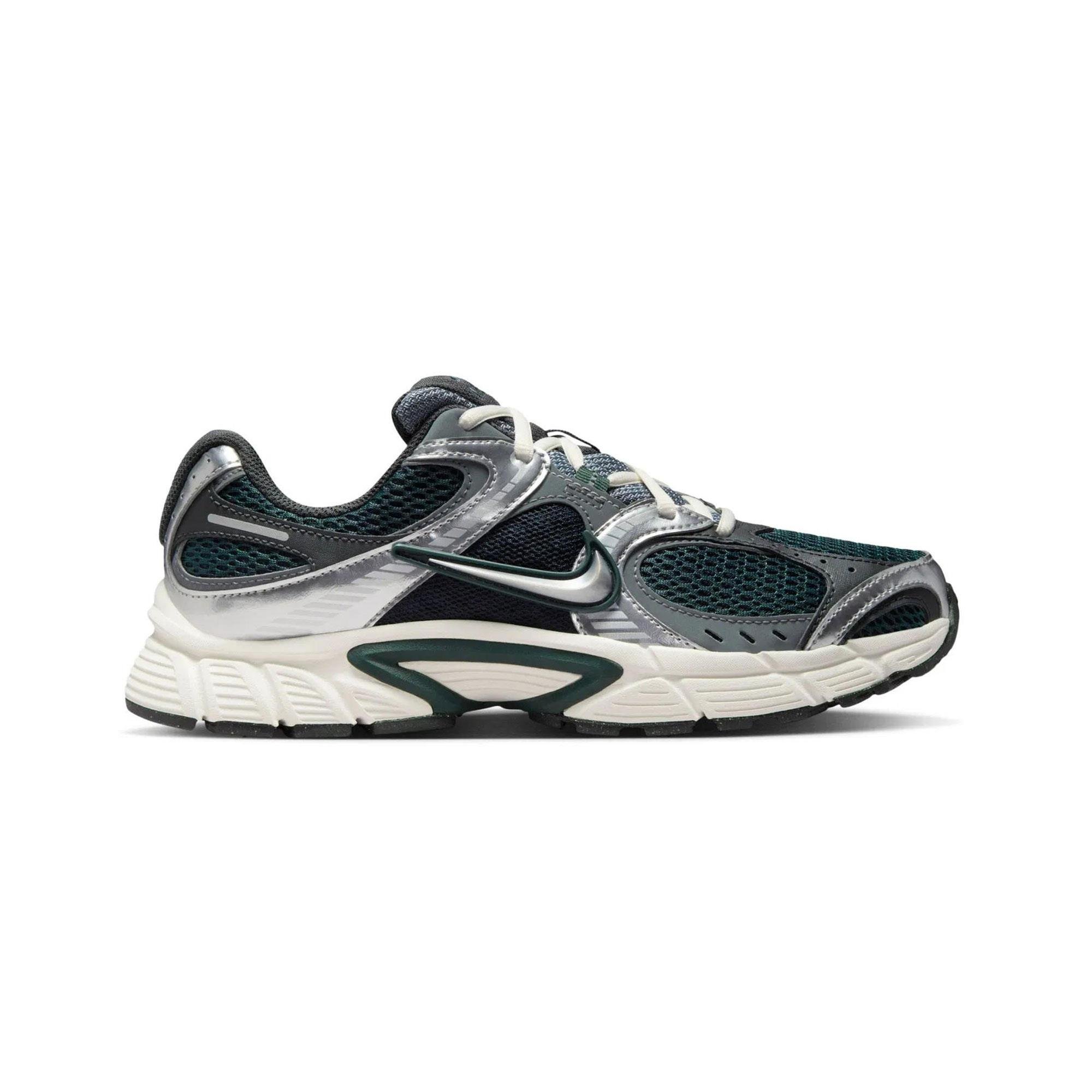 Nike V5 RNR Kadın Günlük Spor Ayakkabı - Görsel 2