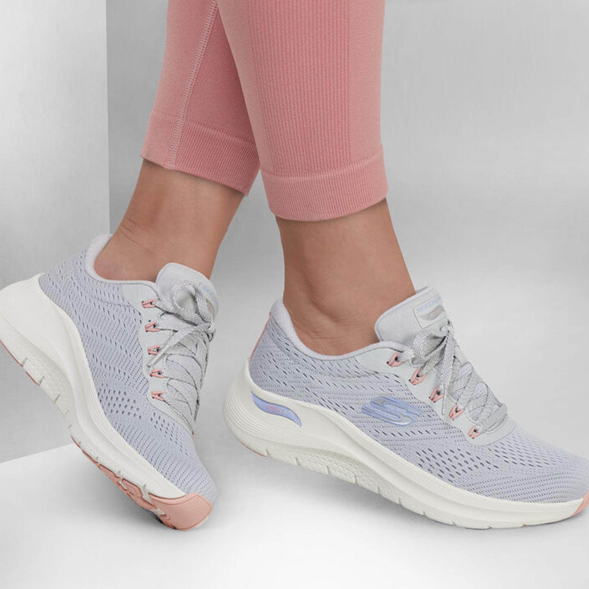 Skechers Arch Fit 2.0 Big League Kadın Günlük Spor Ayakkabı - Görsel 3