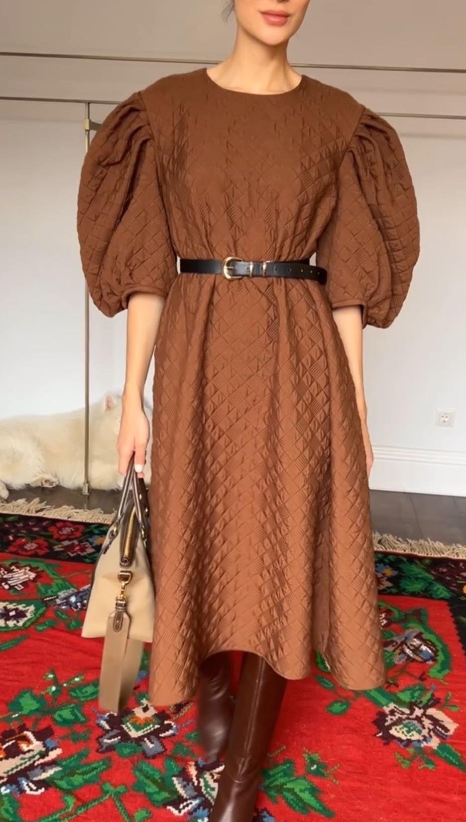 “Bella” Kahve Kapitone Midi