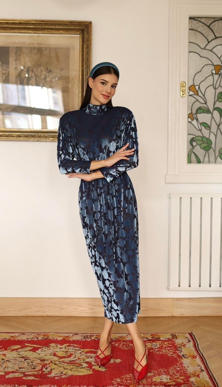 “Handan” Mavi Devore