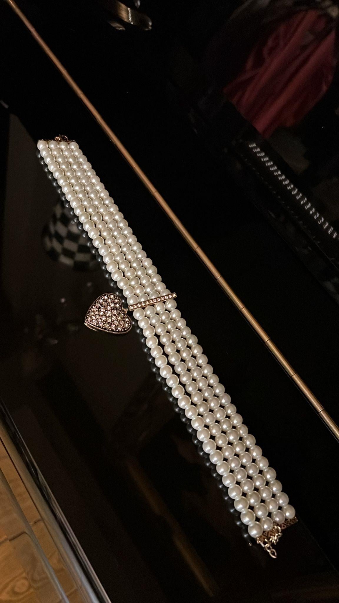 Kalpli İnci Choker Kolye