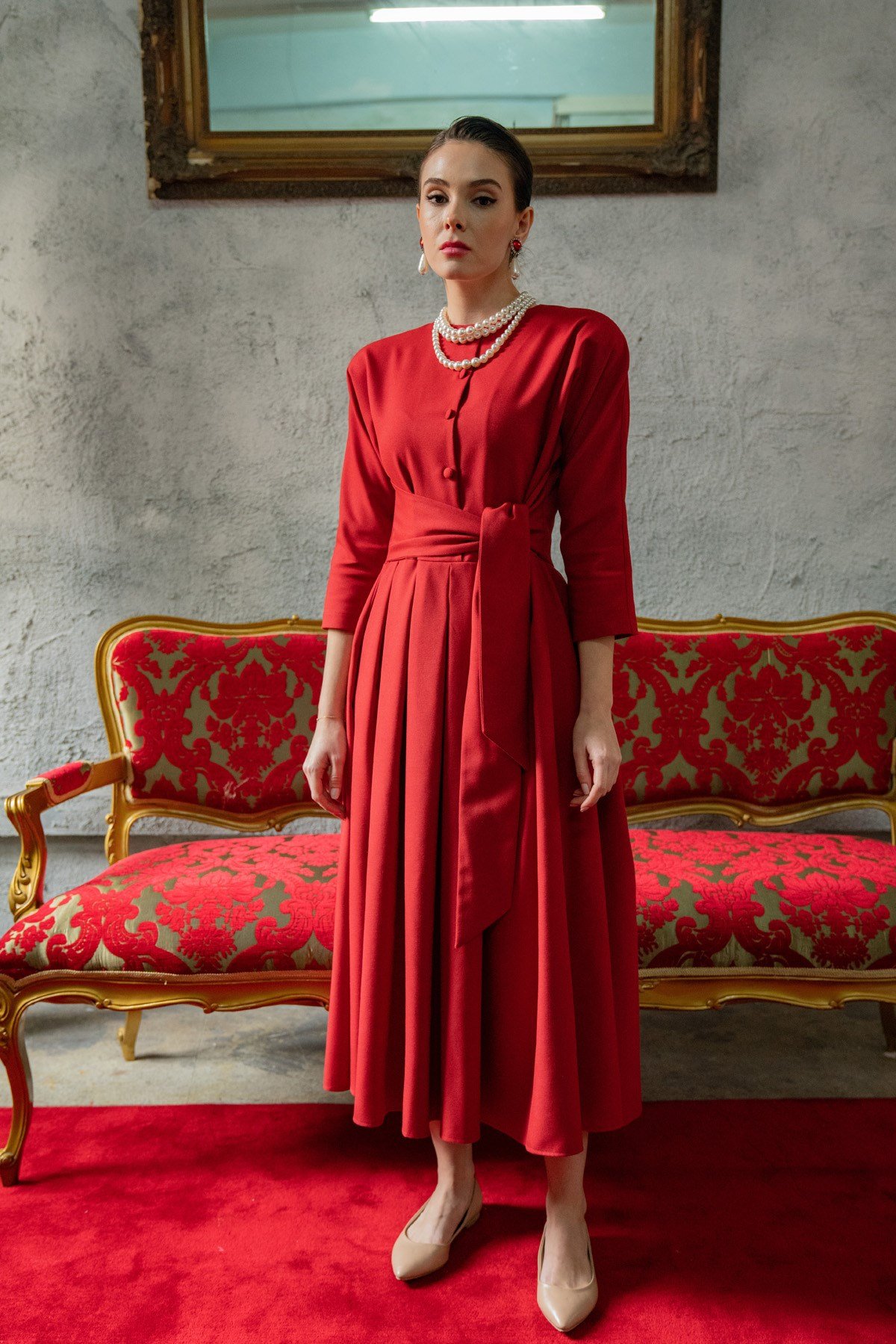LADY IN RED