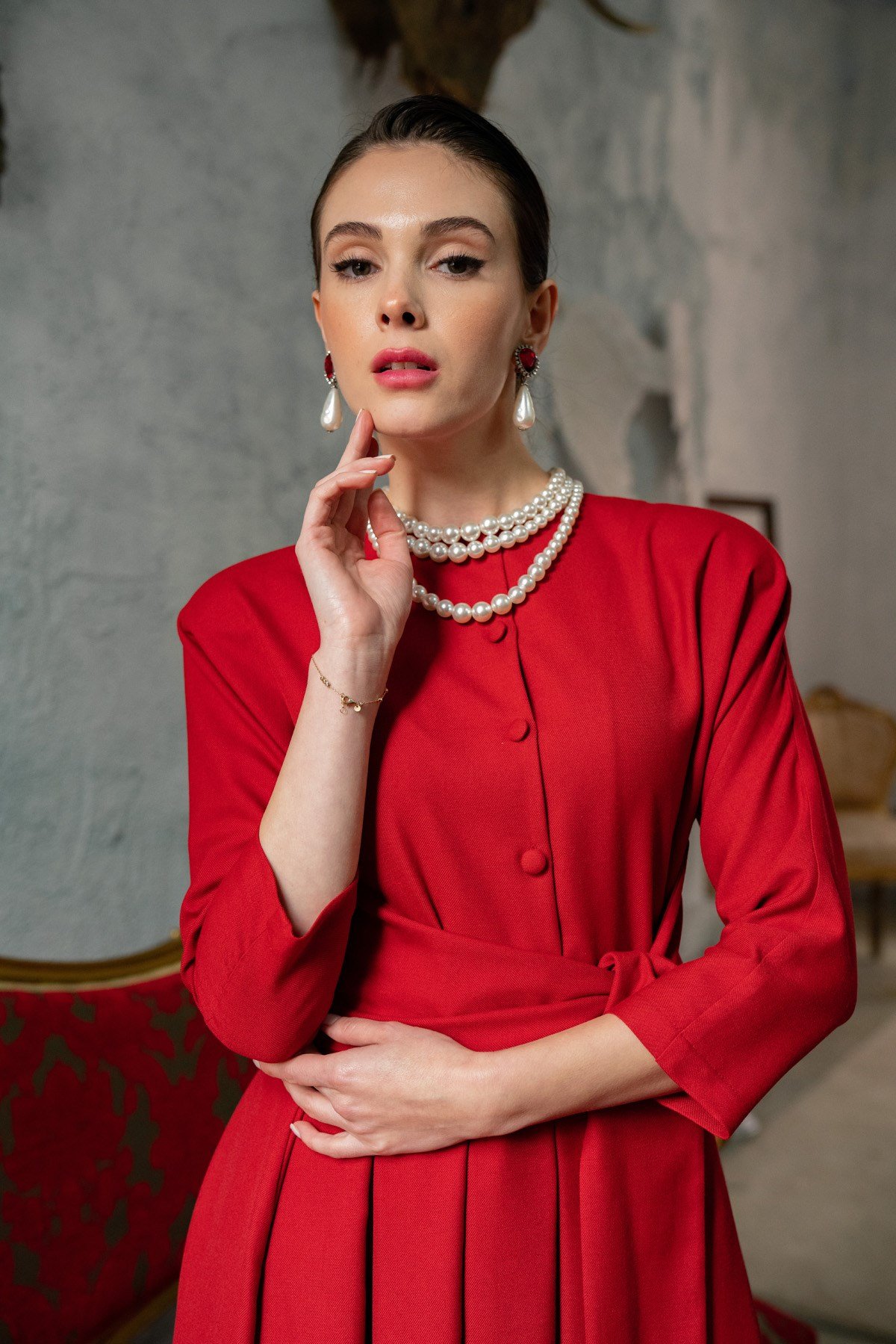 LADY IN RED