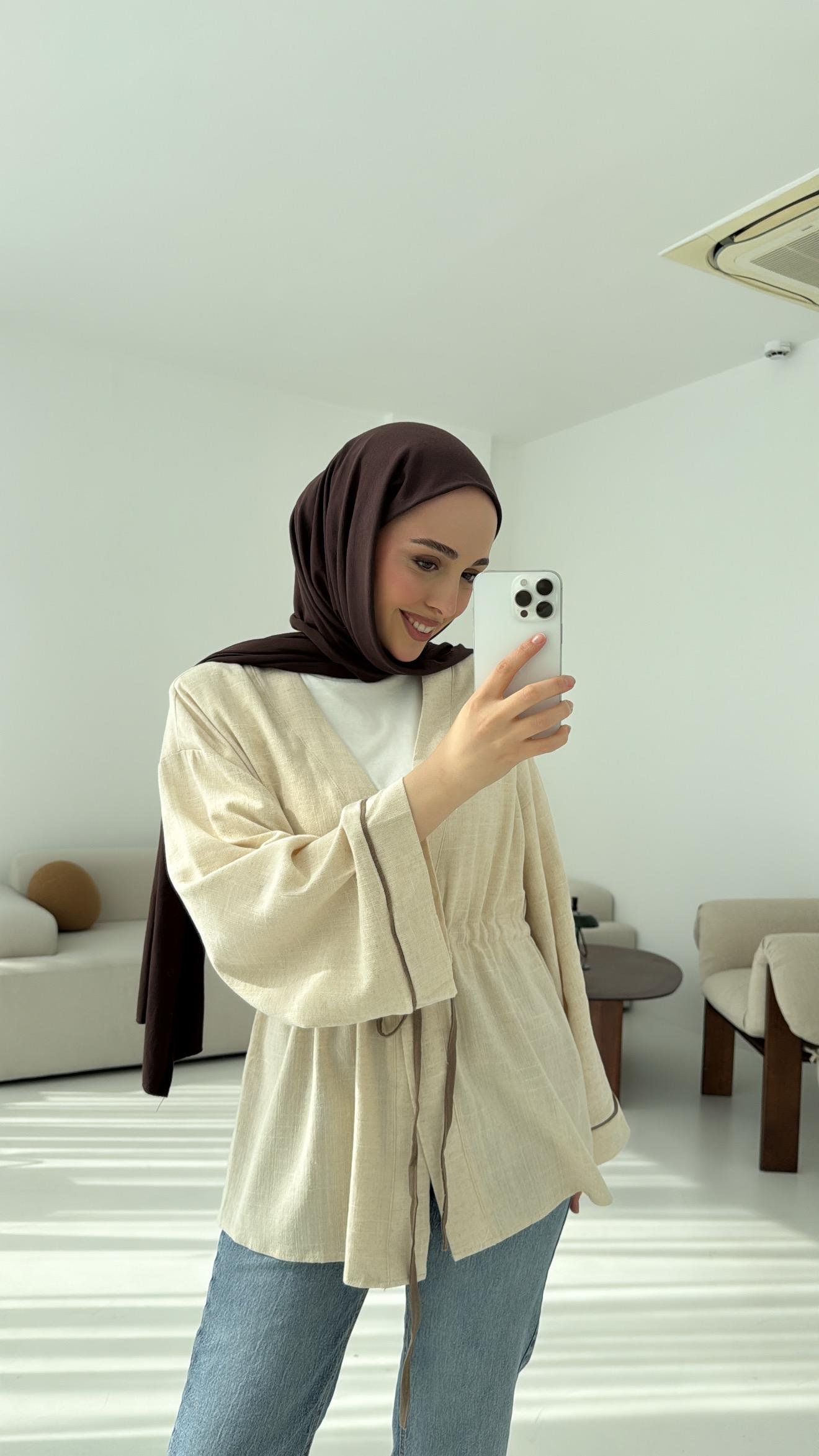 Bej Bağlamalı Kimono