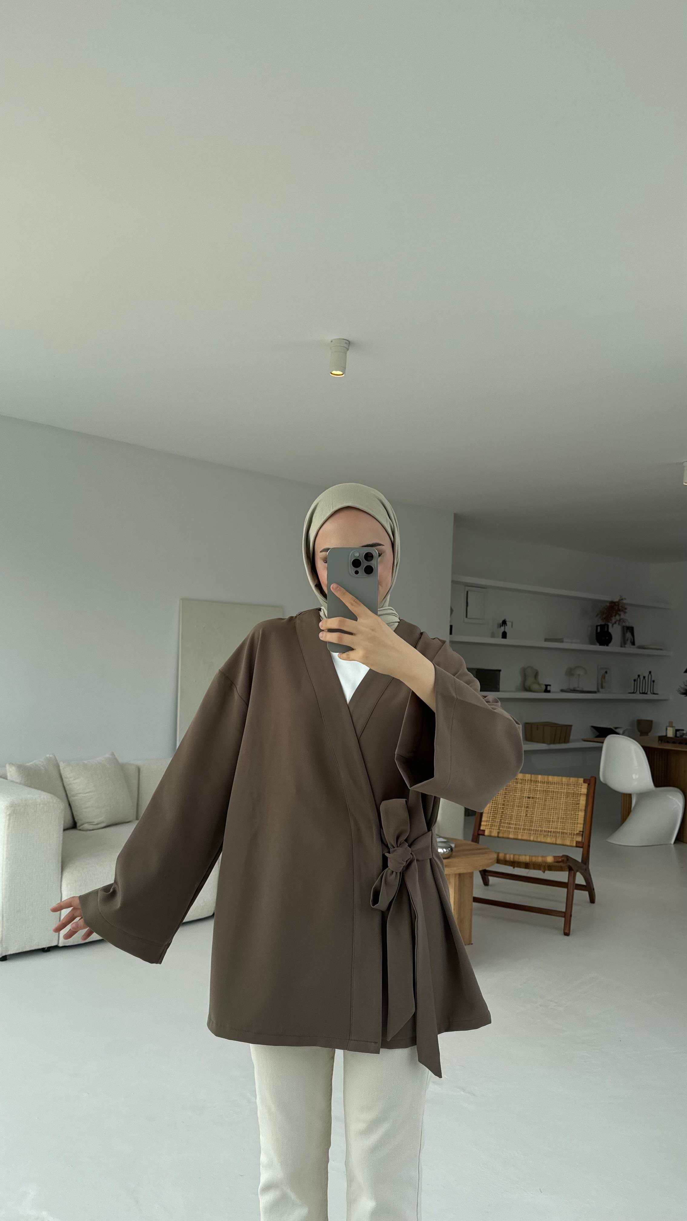 Krep Yandan Bağlama Kimono