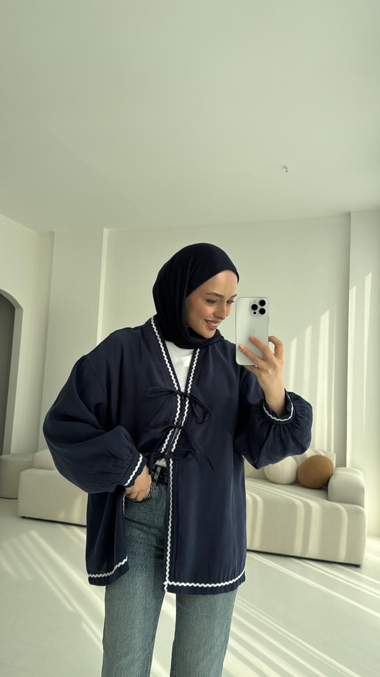 Lacivert Bağlamalı Dantel Detay Kimono 