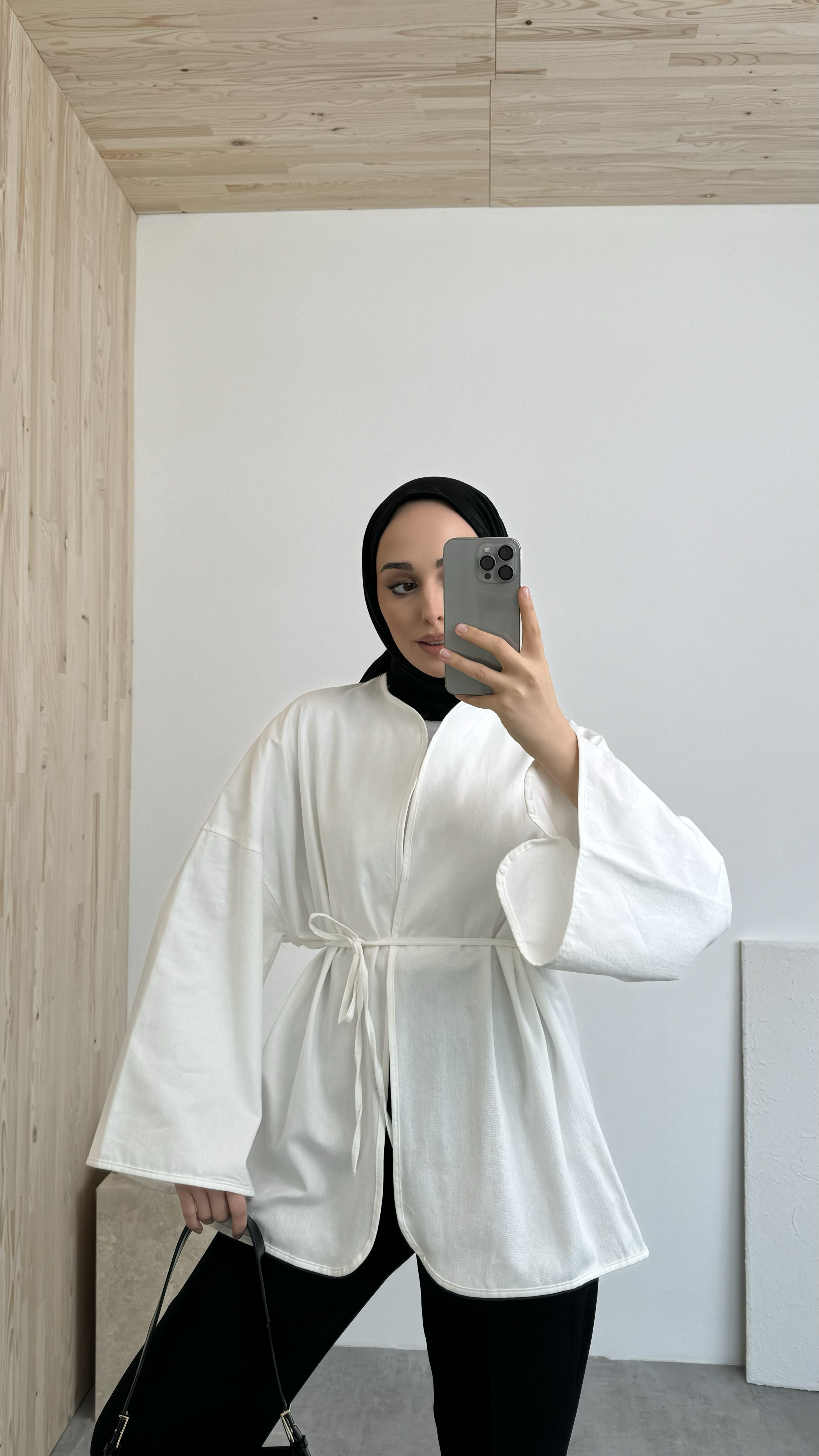 Seyyar Kemerli Kimono Beyaz