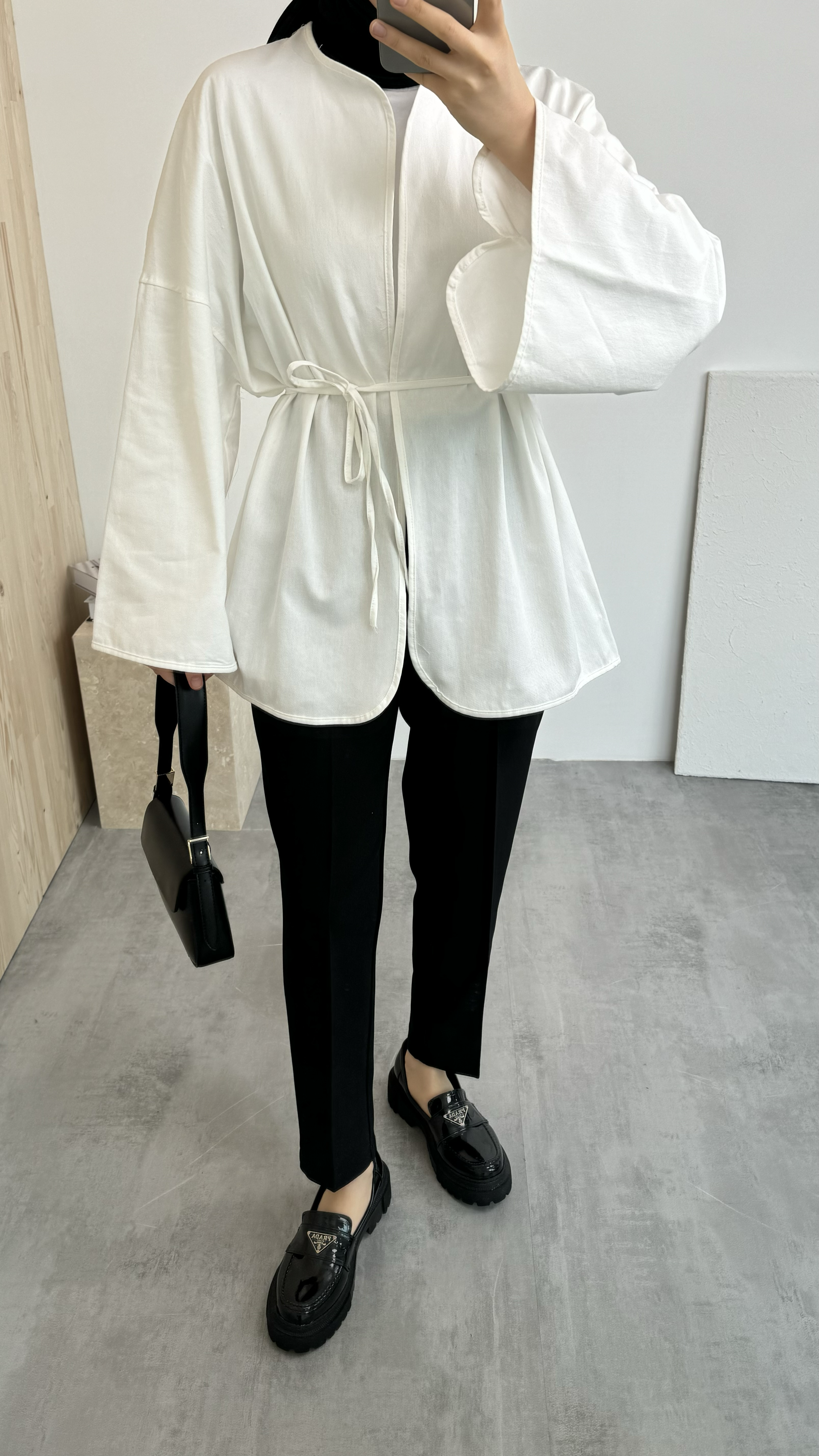 Seyyar Kemerli Kimono Beyaz