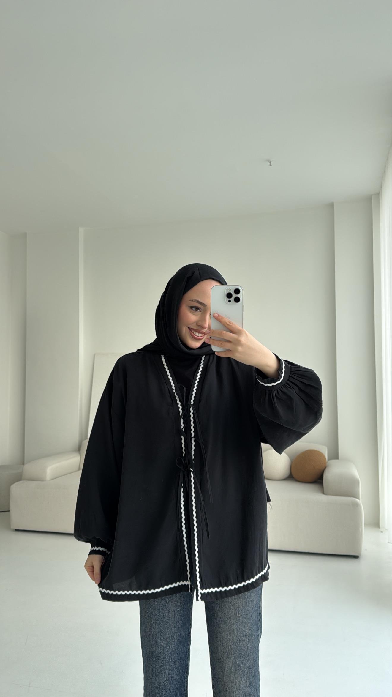 Siyah Bağlamalı Dantel Detay Kimono 