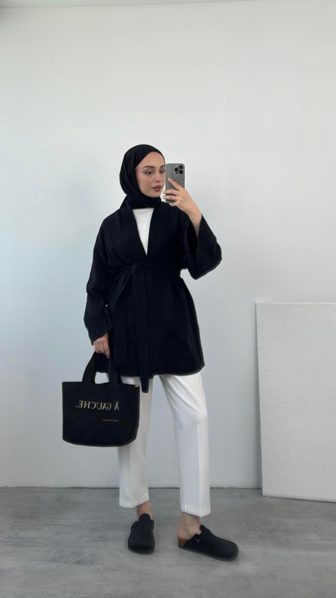 Siyah Bağlamalı Kimono 