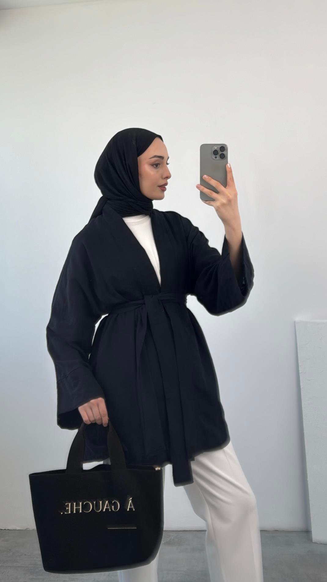 Siyah Bağlamalı Kimono 