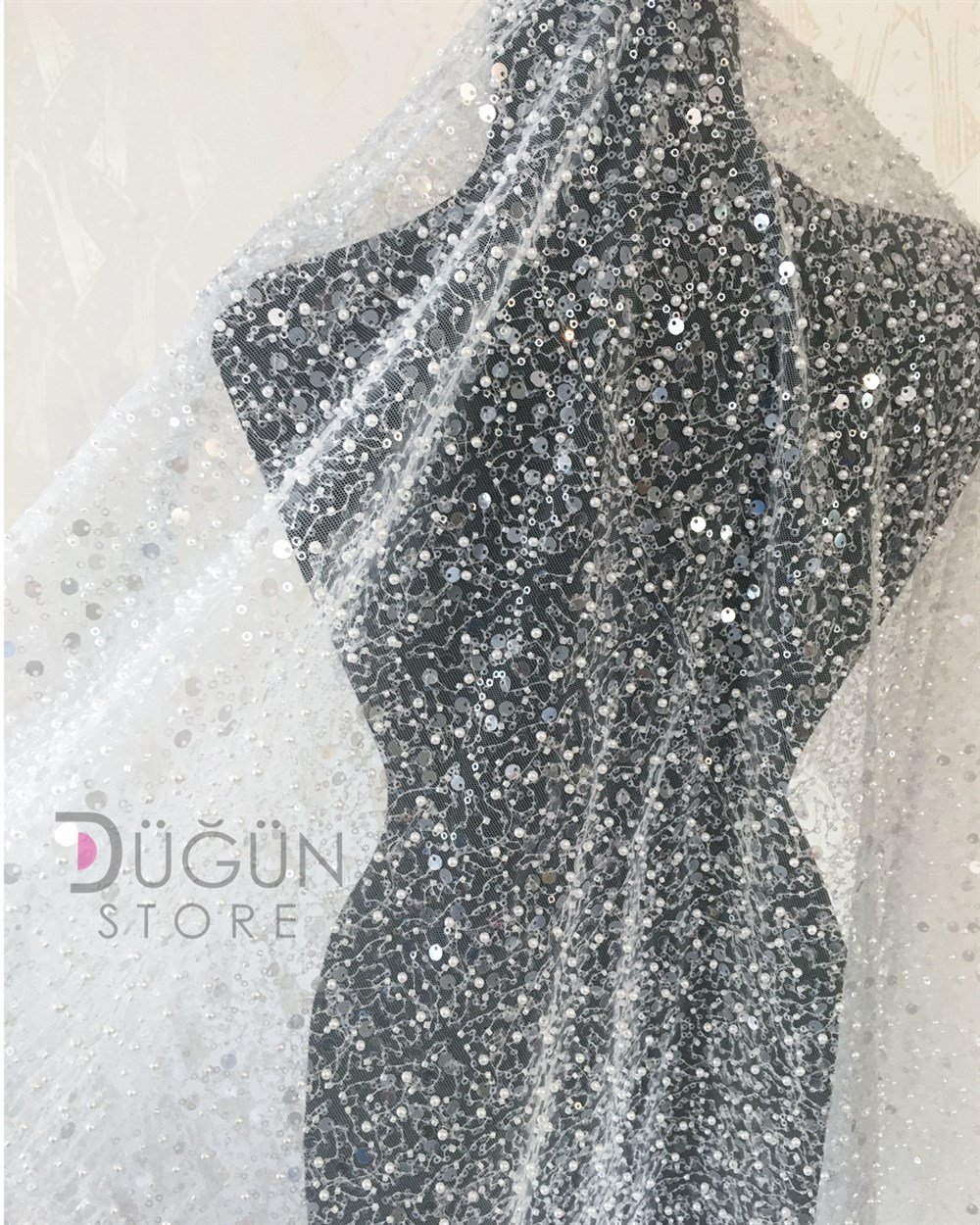 Pul ve Boncuk Detaylı Gelin Duvağı 