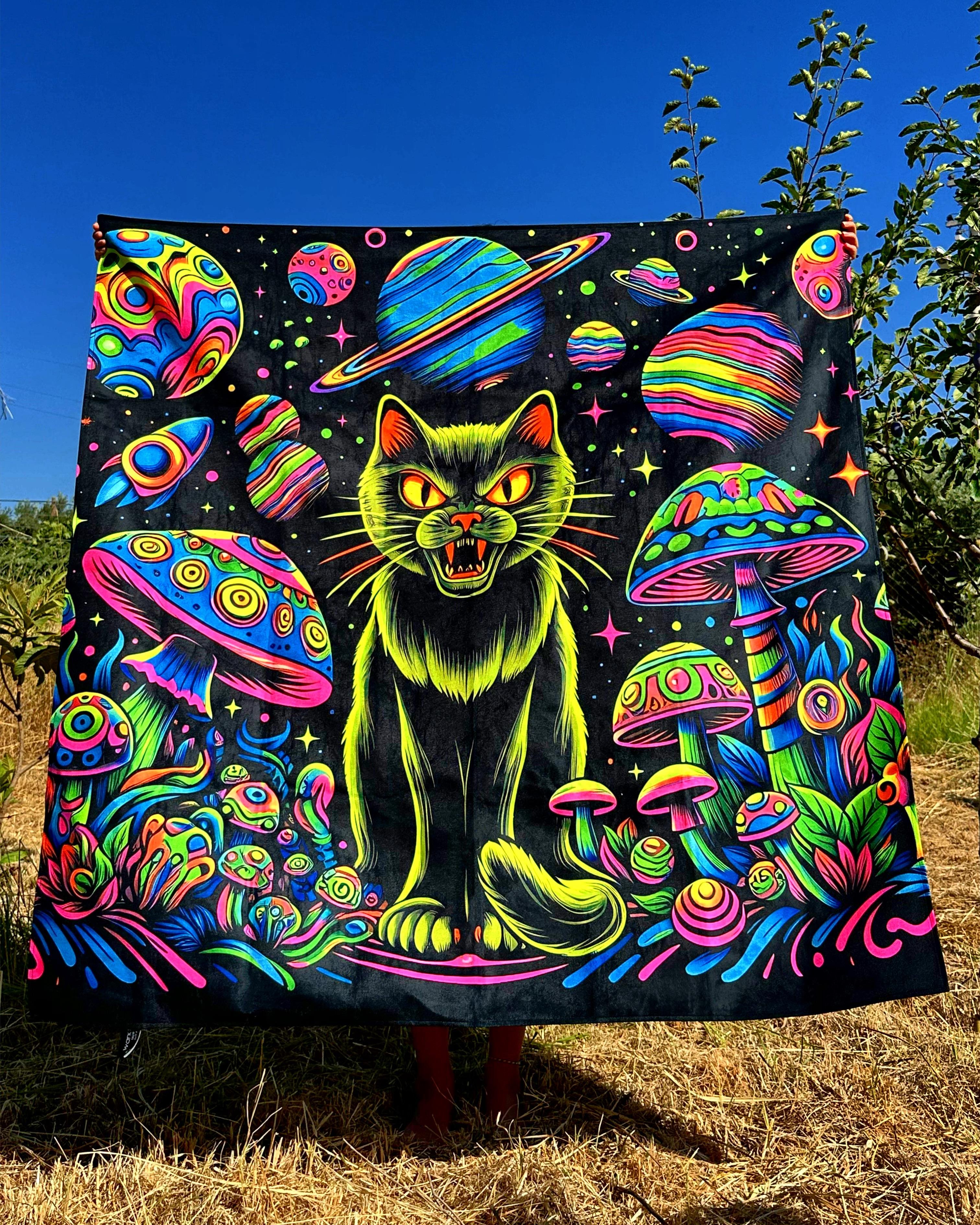 1 / Neon Duvar Örtüsü Tapestry