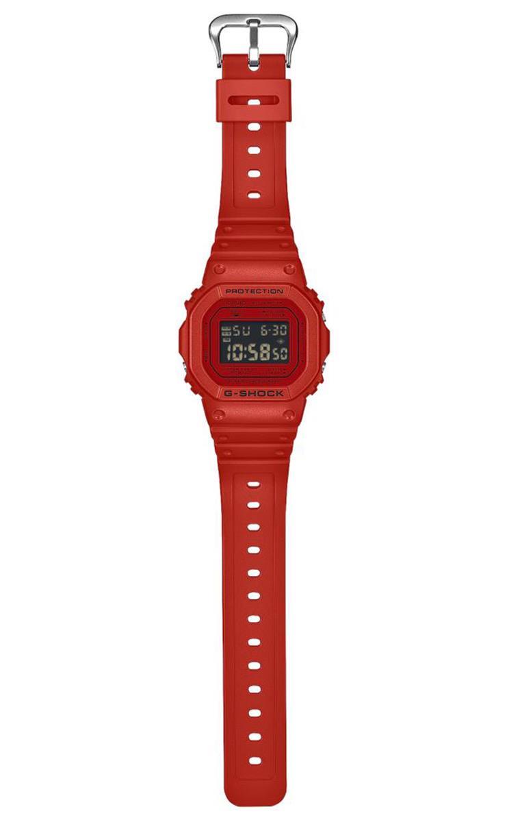 Casio DW-5600RRB-4DR Erkek Kol Saati  