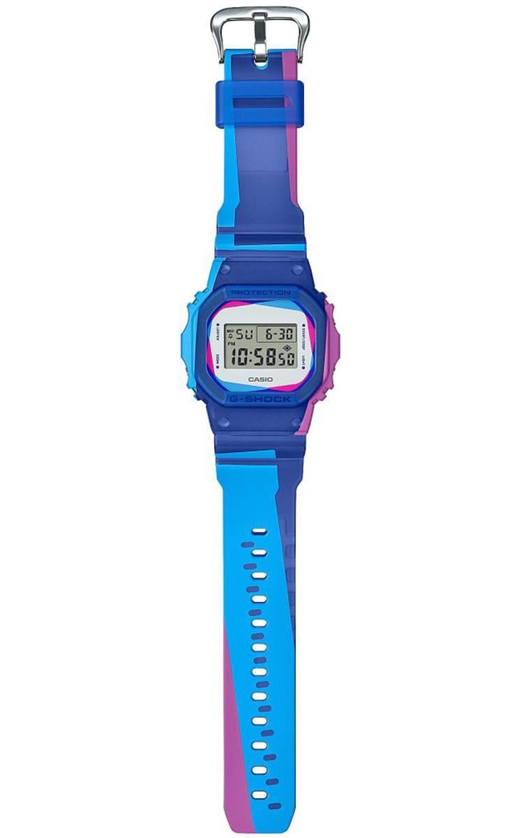 Casio G-Shock DWE-5600PR-2DR Erkek Kol Saati  