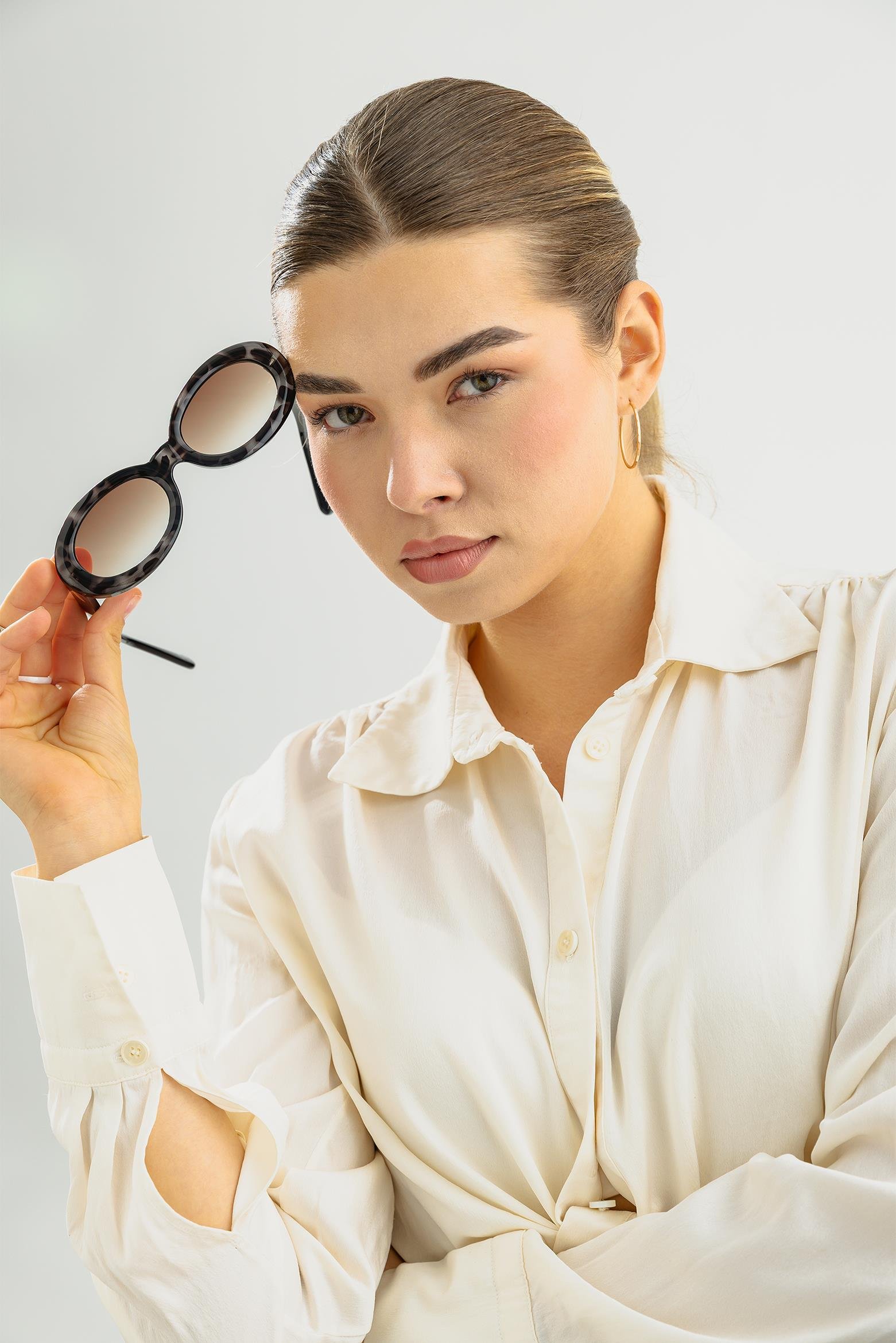 Falenti AE2017-C4 51 Kadın Güneş Gözlüğü Falenti AE2017-C4 51 Kadın Güneş Gözlüğü 