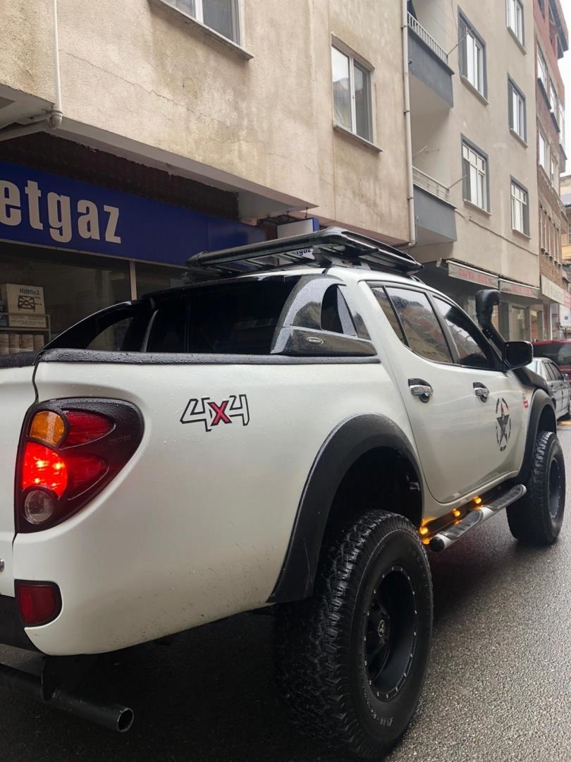 2008 -2014 MITSUBISHI L200 UYUMLU  STOP CERCEVE KAPLAMA SIYAH