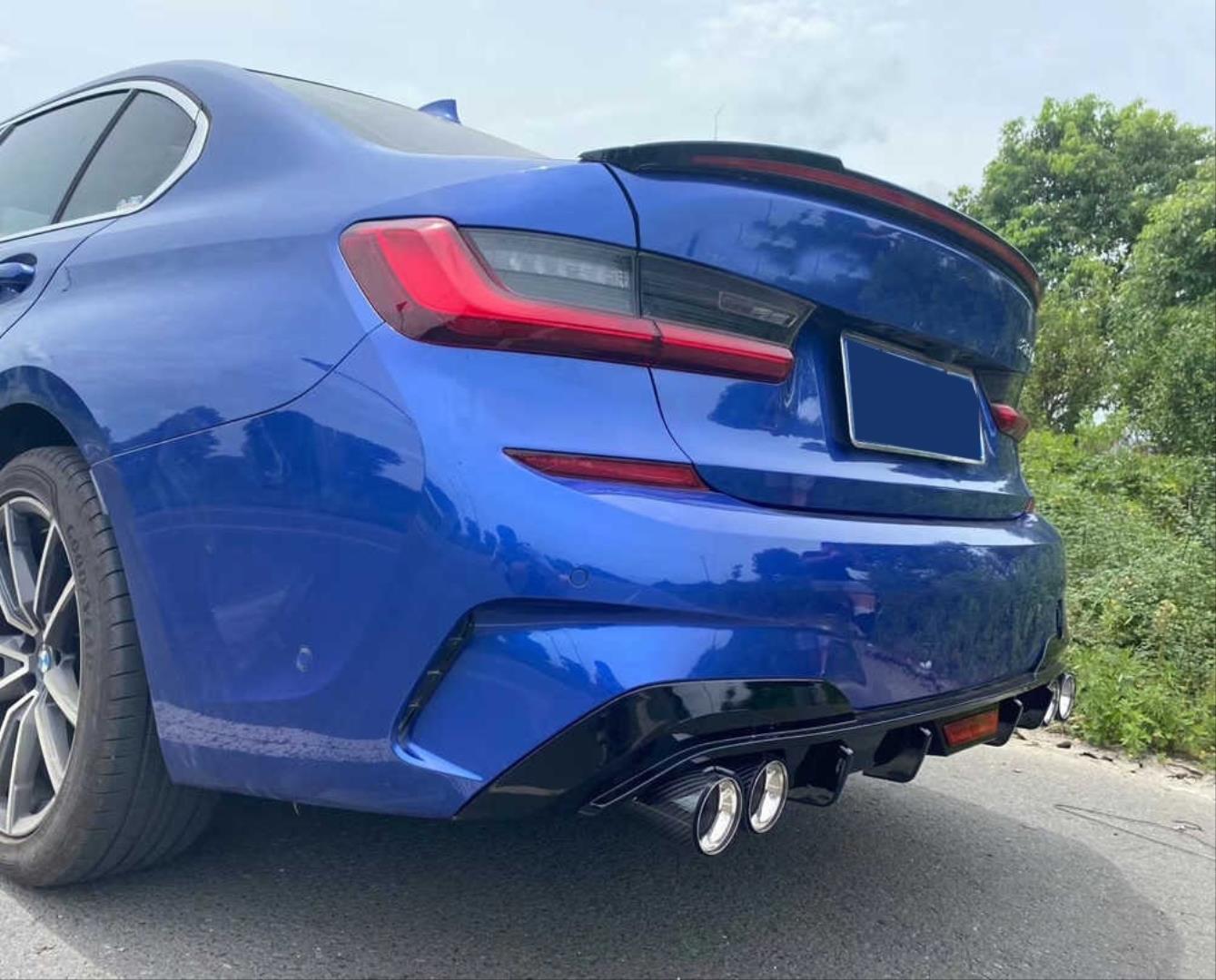 3 SERISI 2019+  G20 LED SPOILER (PIANO BLACK)
