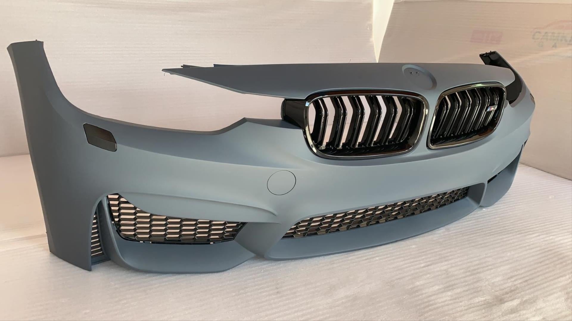 3 SERISI F30 2012-2018 IÇIN UYUMLU M3 GÖRÜNÜM BODY KIT ÖN TAMPON