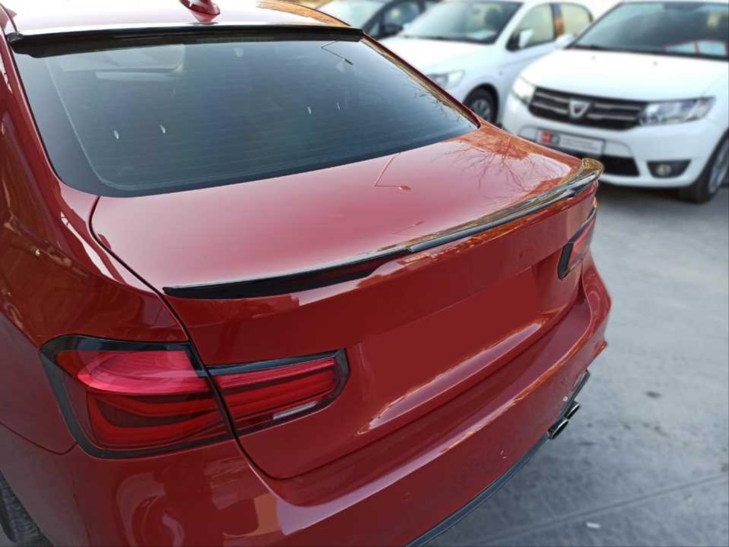 3 SERISI F30 3/S IÇIN UYUMLU  M4 GÖRÜNÜM SPOILER