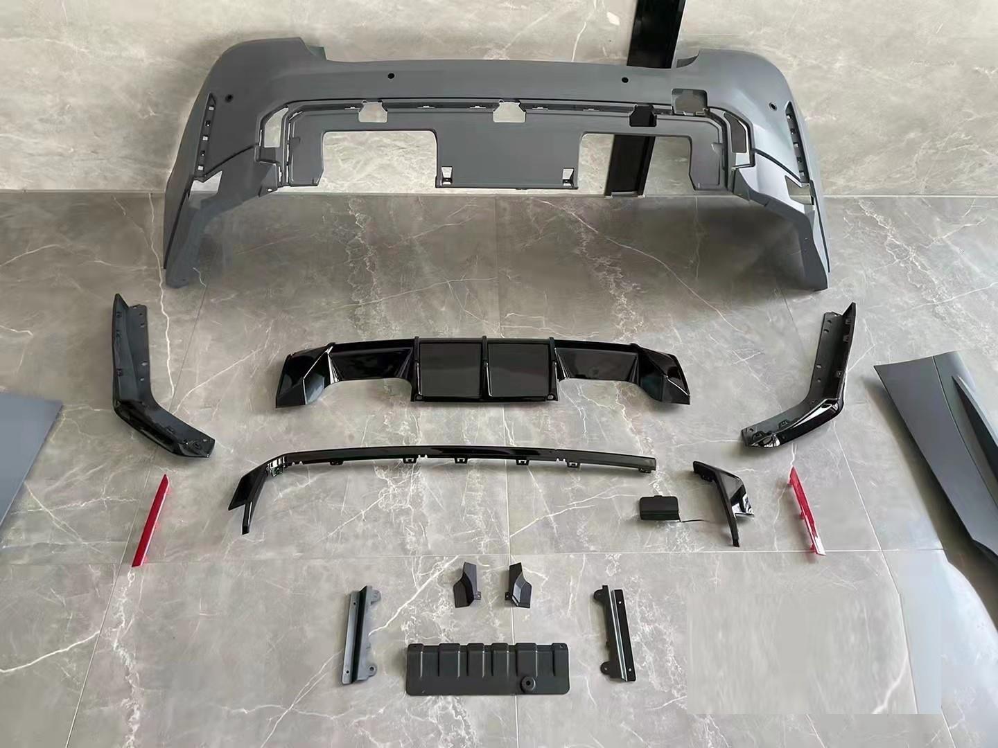 4 SERISI G22 M4 BODY KIT (ÖN ARKA TAMPON MARŞPİYEL PANJUR)  2 KAPI 