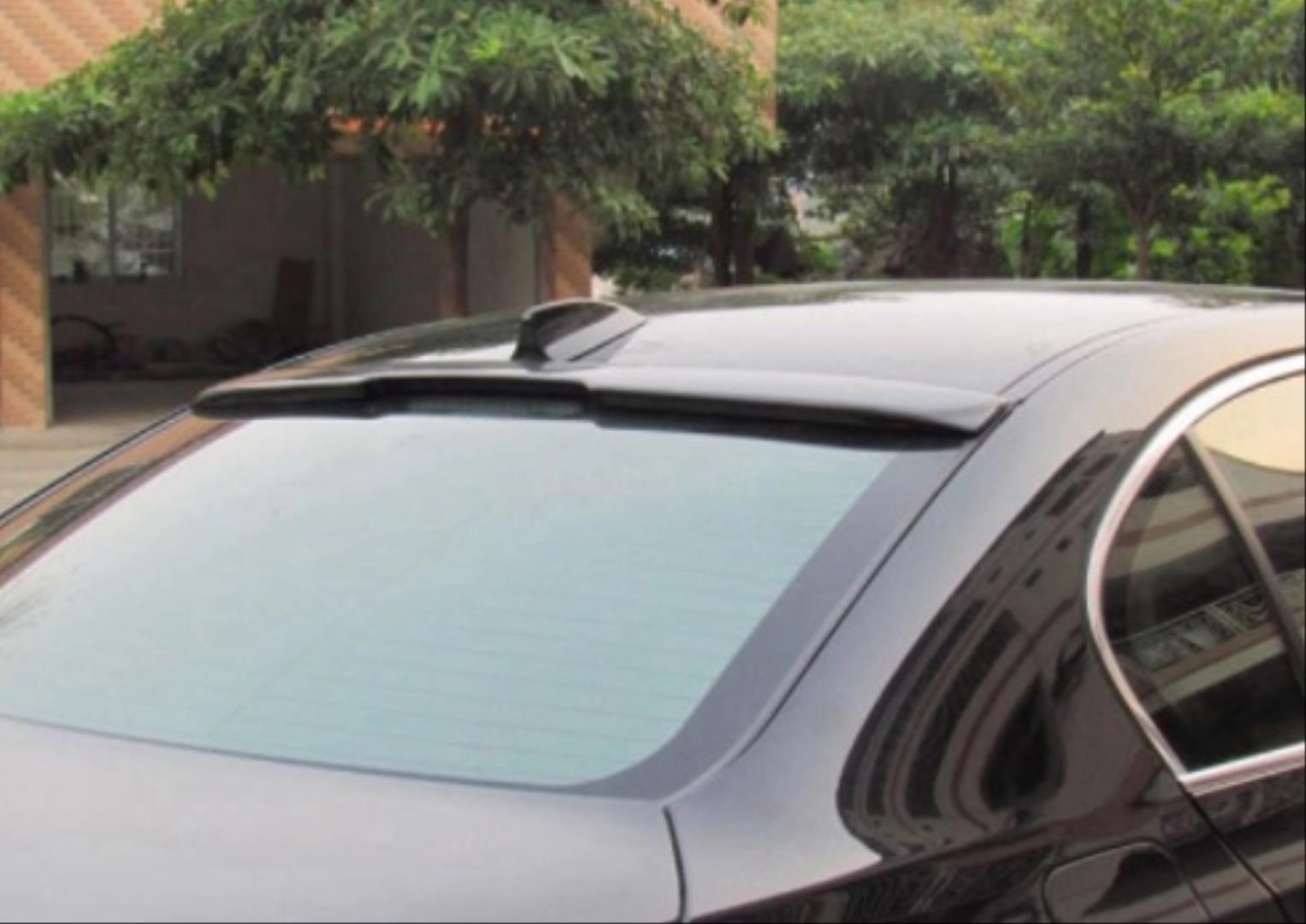 5 SERISI E60 2003-2010 CAMÜSTÜ SPOILER - PIANO BLACK (PARLAK SIYAH) 