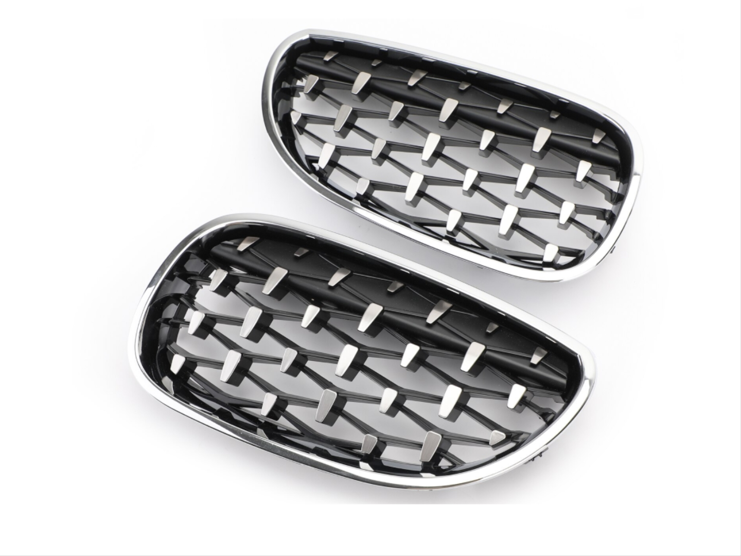 5 SERISI E60 2004-2009 IÇIN UYUMLU DIAMOND PANJUR (BÖBREK) KROM ÇERÇEVE 