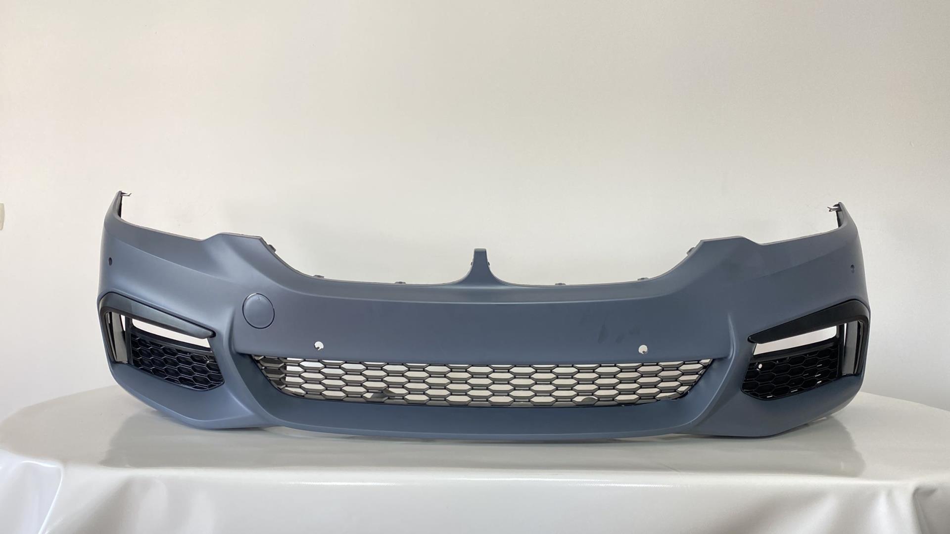 5 SERISI G30 2018-2020 IÇIN UYUMLU M-TECH BODY KIT (Panjur Dahil)  