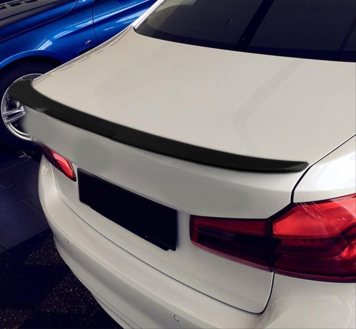5 SERISI G30 IÇIN UYUMLU   M4 GÖRÜNÜM SPOILER  - PIANO BLACK (PARLAK SIYAH)