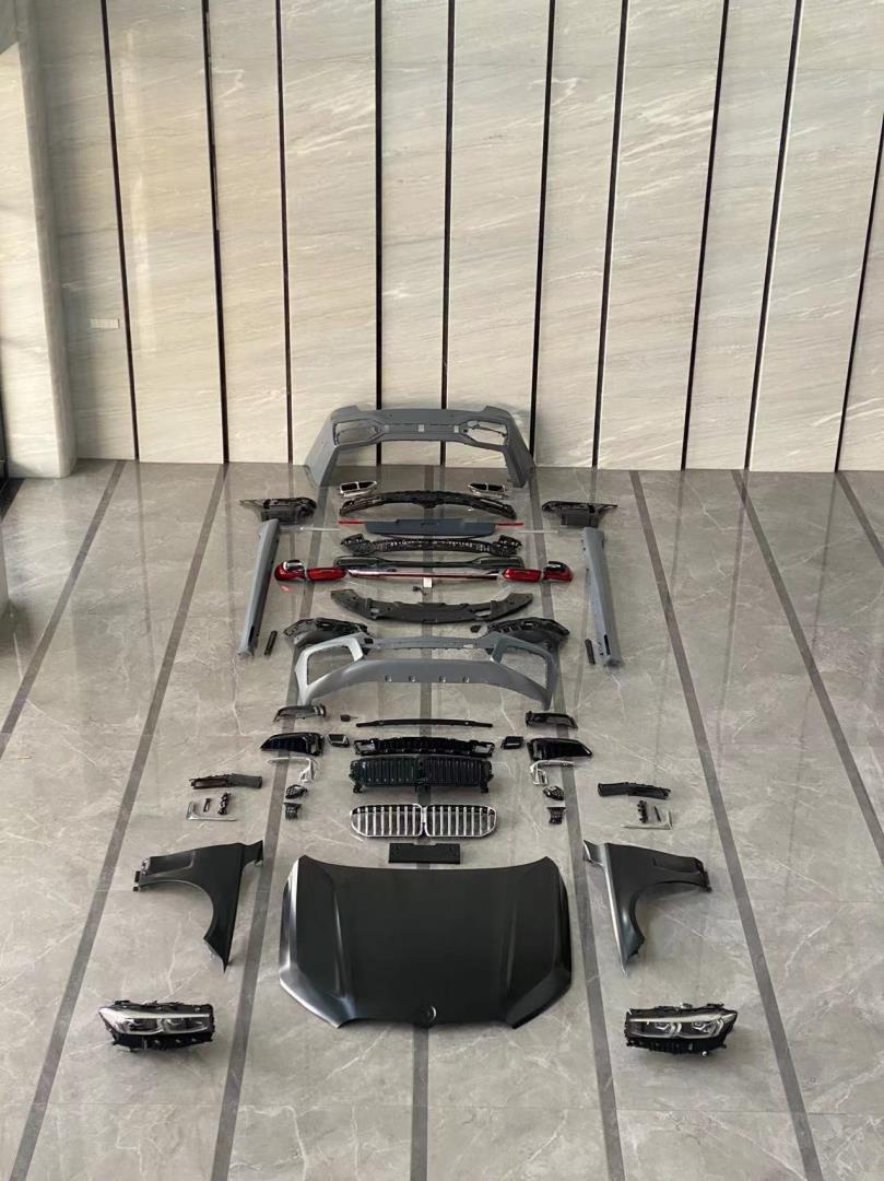 7 SERISI G11 TO G12 FACELIFT BODY KIT  (FAR STOP BAGAJ ÇAMURLUK KAPUT DAHIL)     