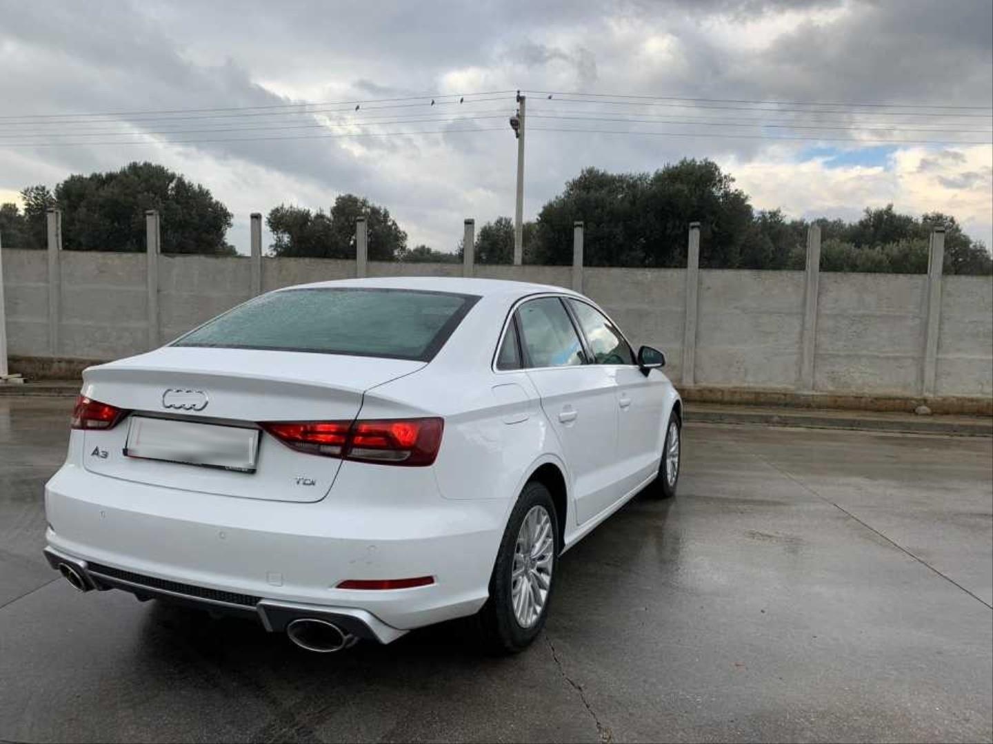 A3 2013-2016 SEDAN IÇIN UYUMLU RS3 DIFUZOR